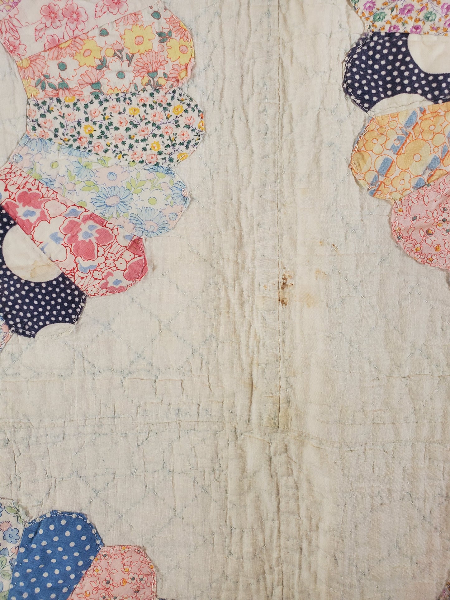 Feedsack Dresden Plate Vintage Quilt, ca 1930