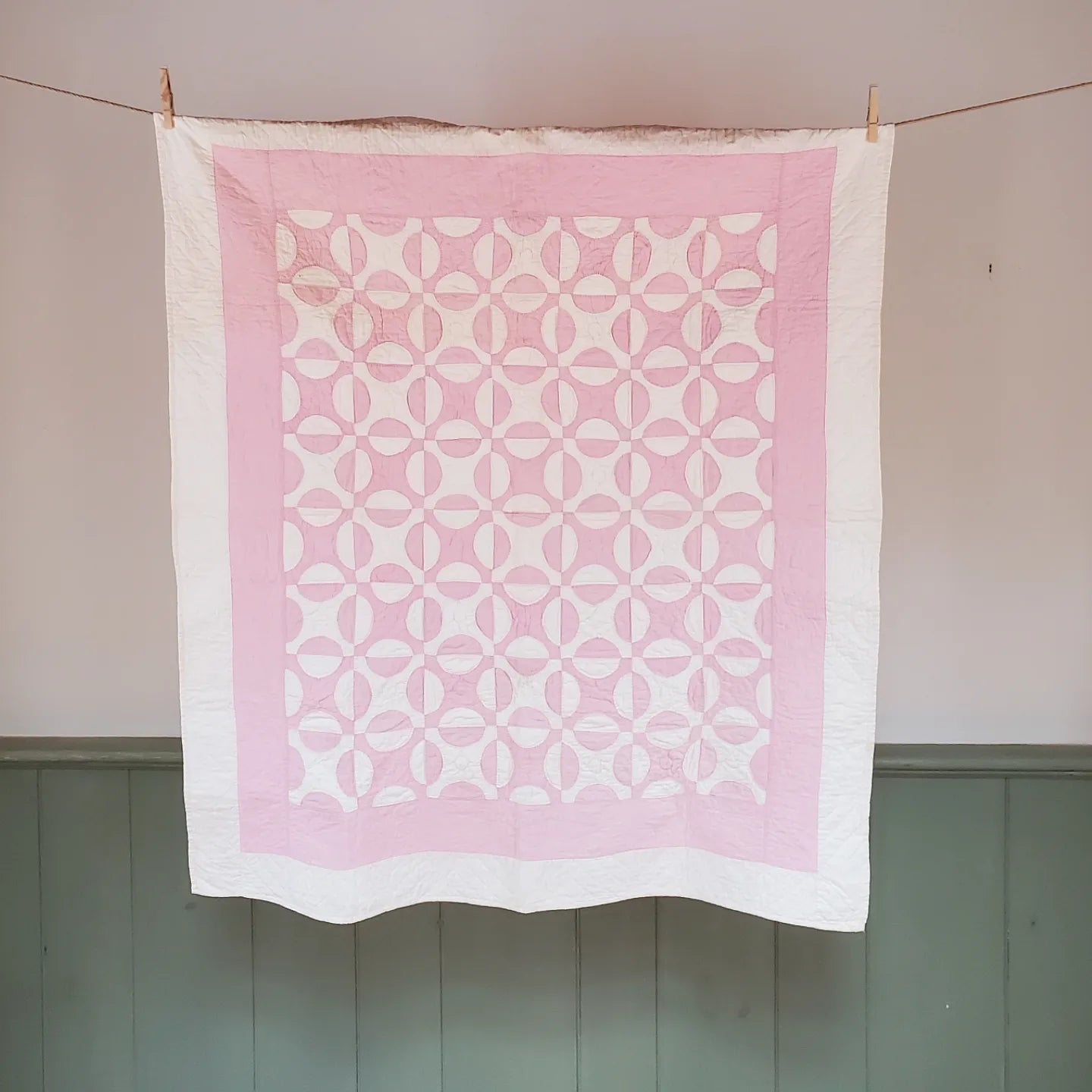 Small Pink & White Crib Quilt Half Circle Pattern Child's
