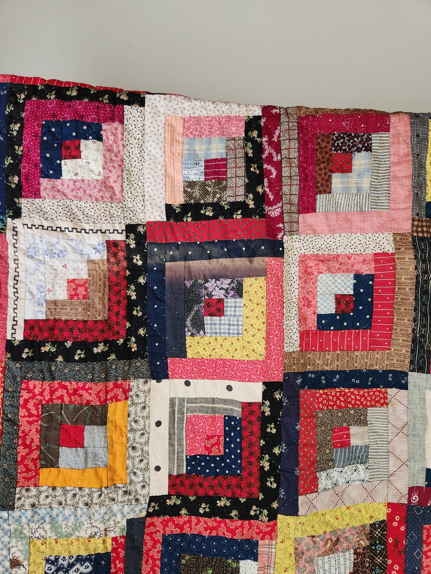 Hand Stitched Log Cabin Quilt c1930
