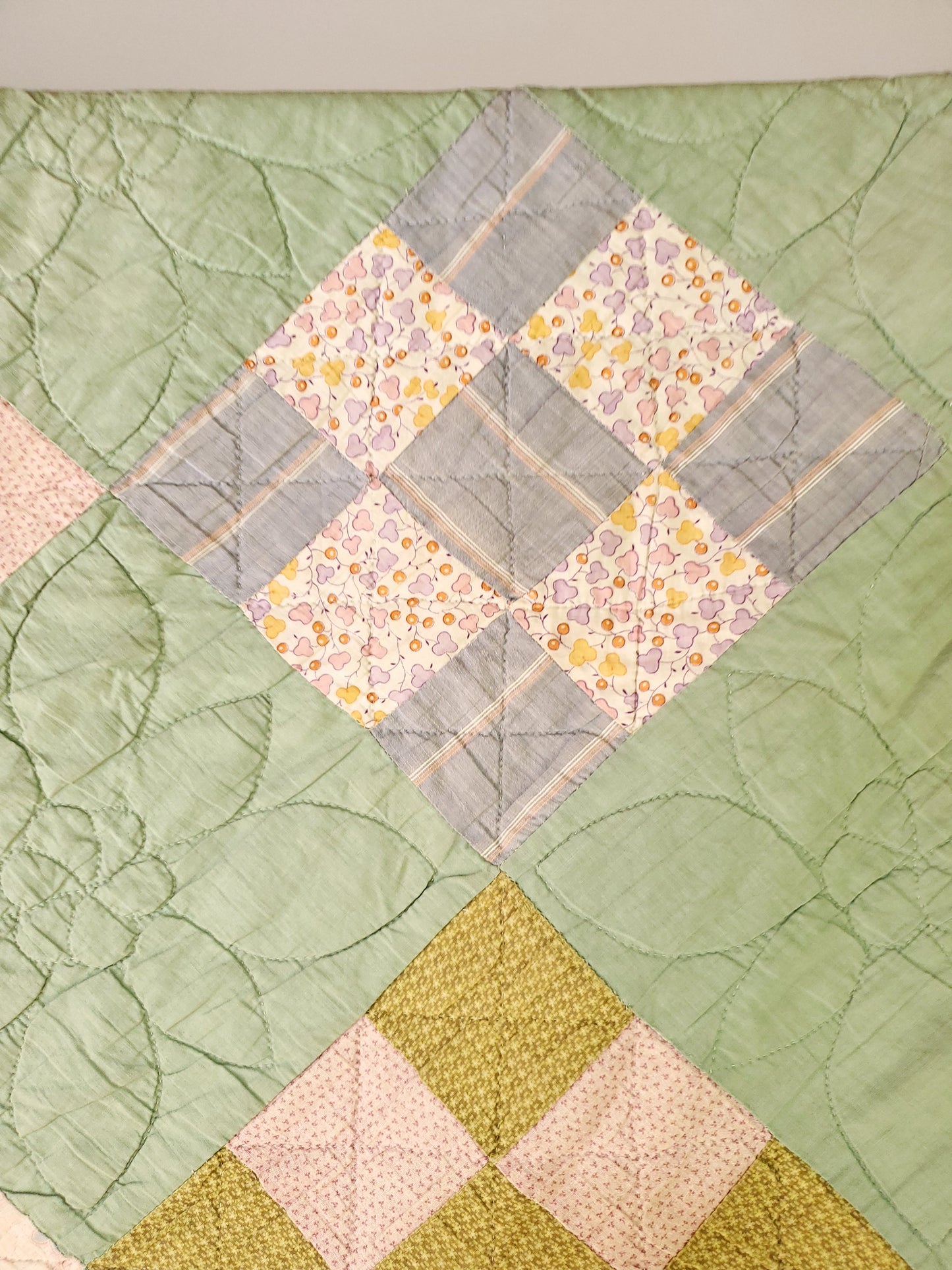 Vintage 9 Patch Quilt ca 1930