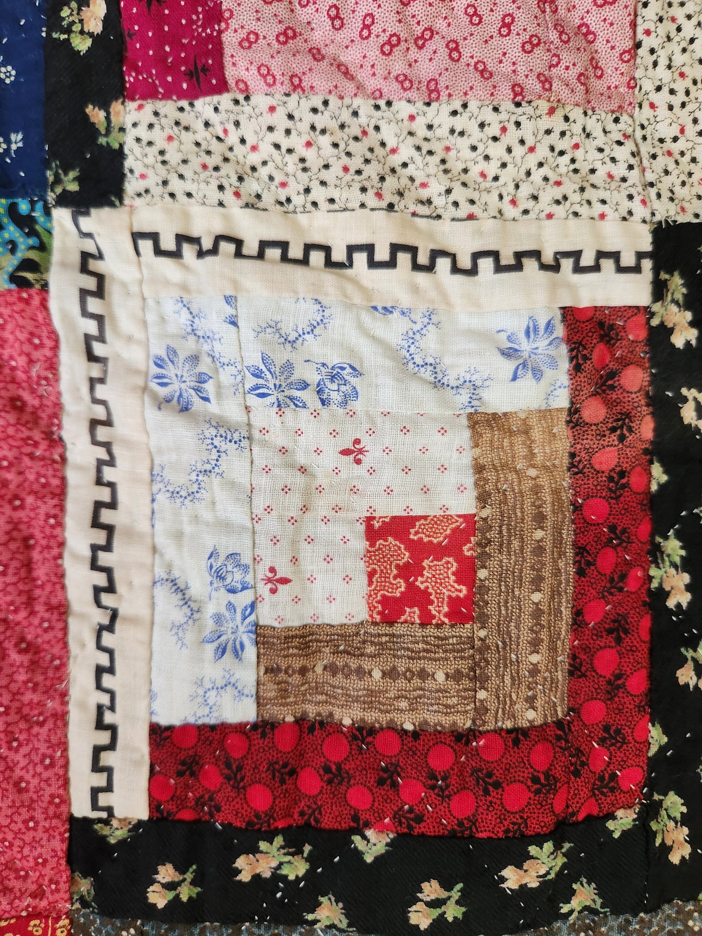 Hand Stitched Log Cabin Quilt c1930