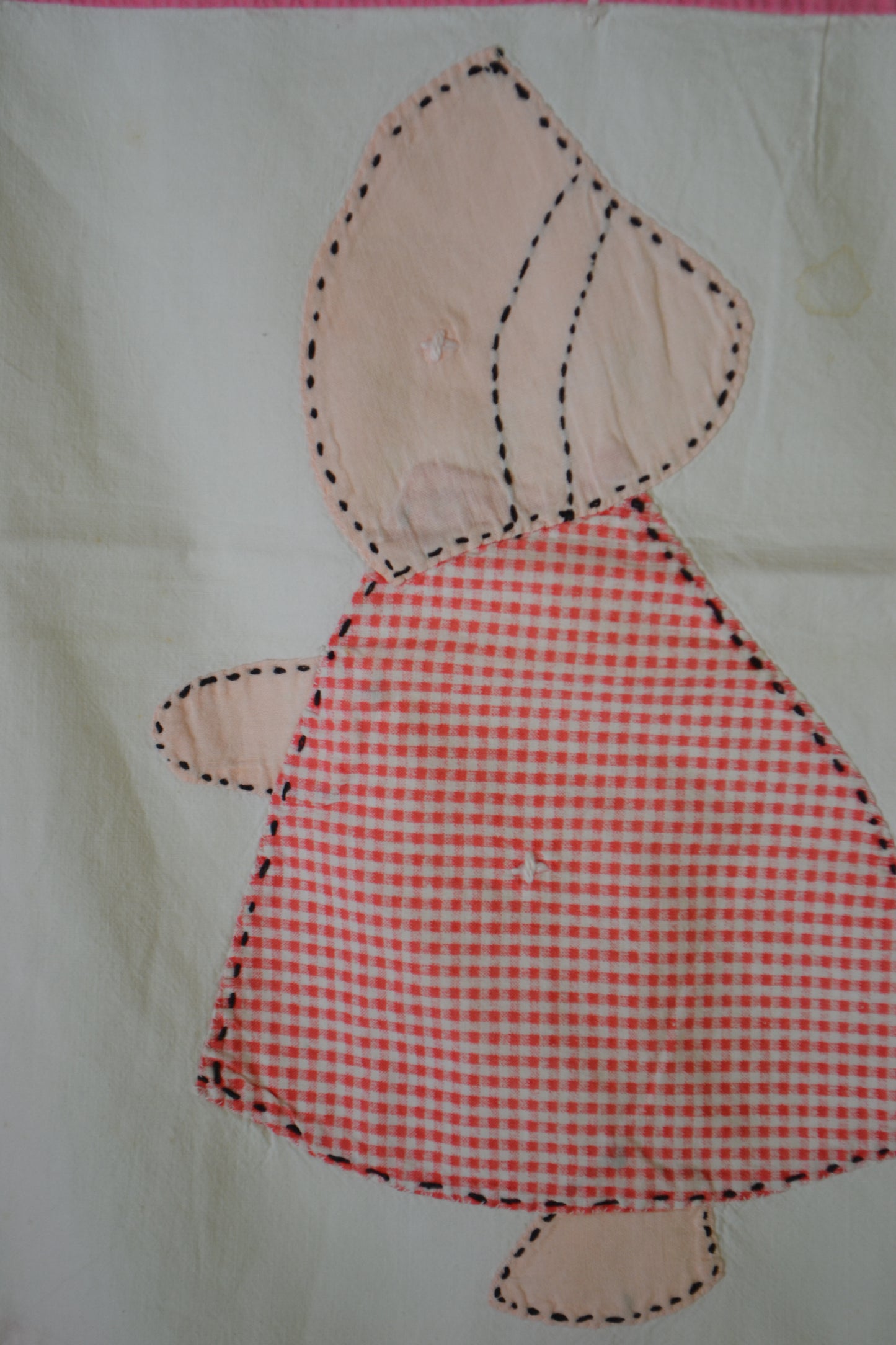 Pink Hand Tacked Sun Bonnet Sue Coverlet ca 1940