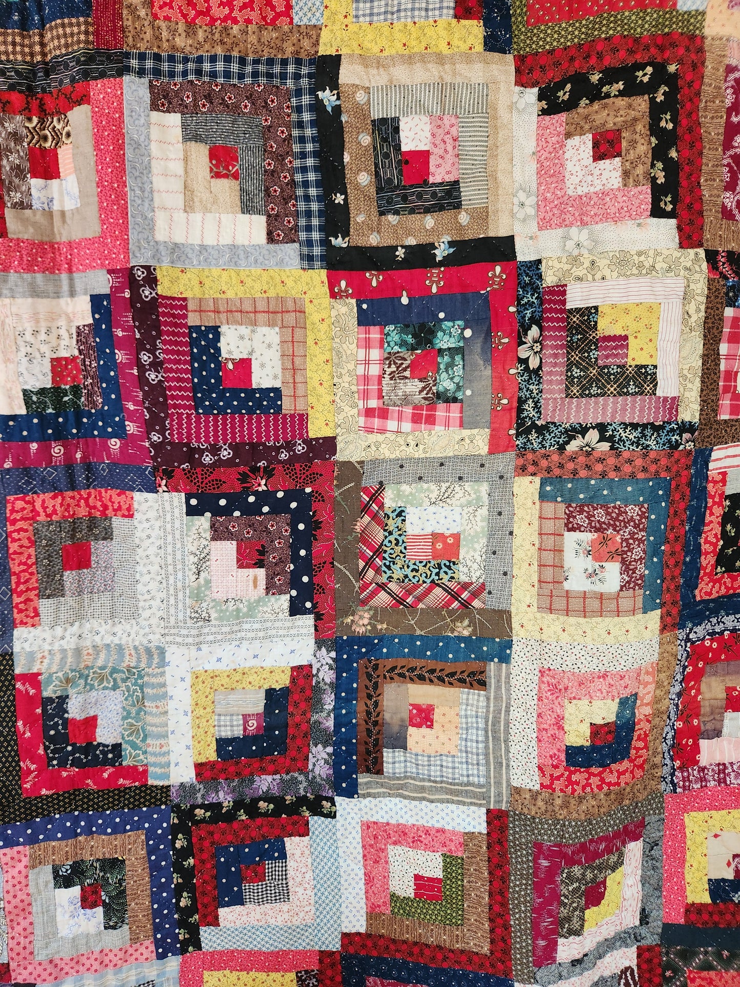 Hand Stitched Log Cabin Quilt c1930