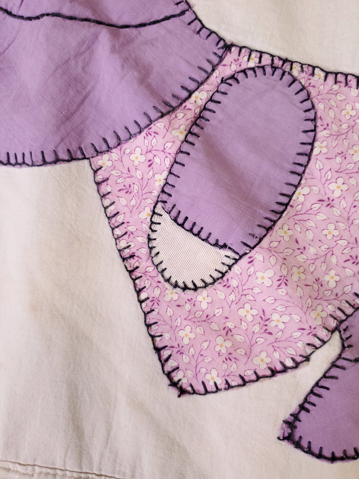 Lavender Vintage Sun Bonnet Sue Coverlet ca 1930