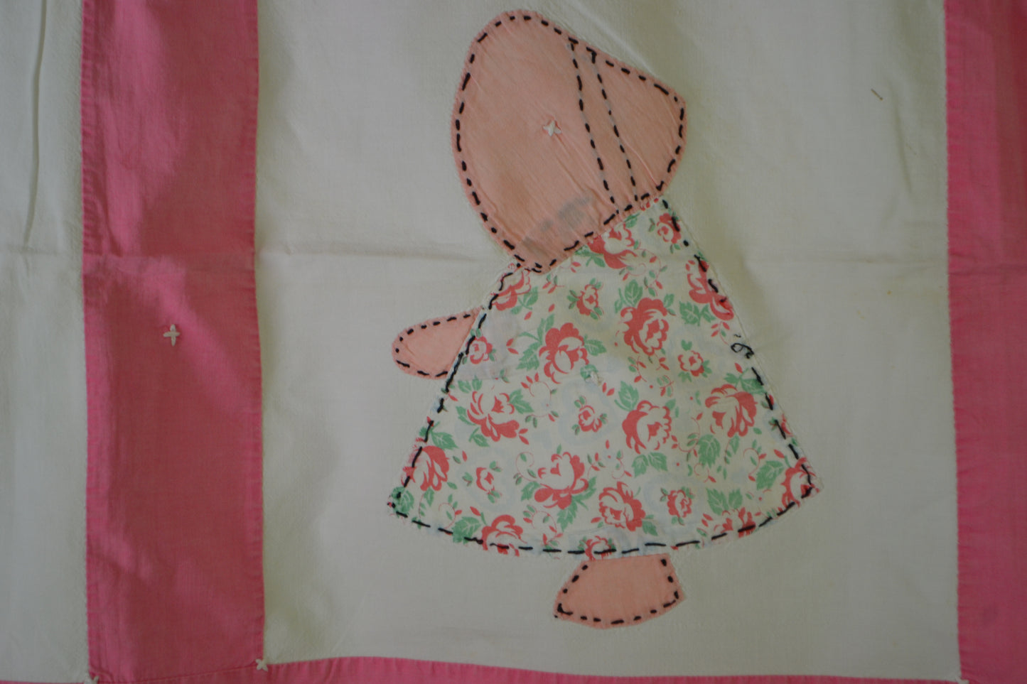 Pink Hand Tacked Sun Bonnet Sue Coverlet ca 1940
