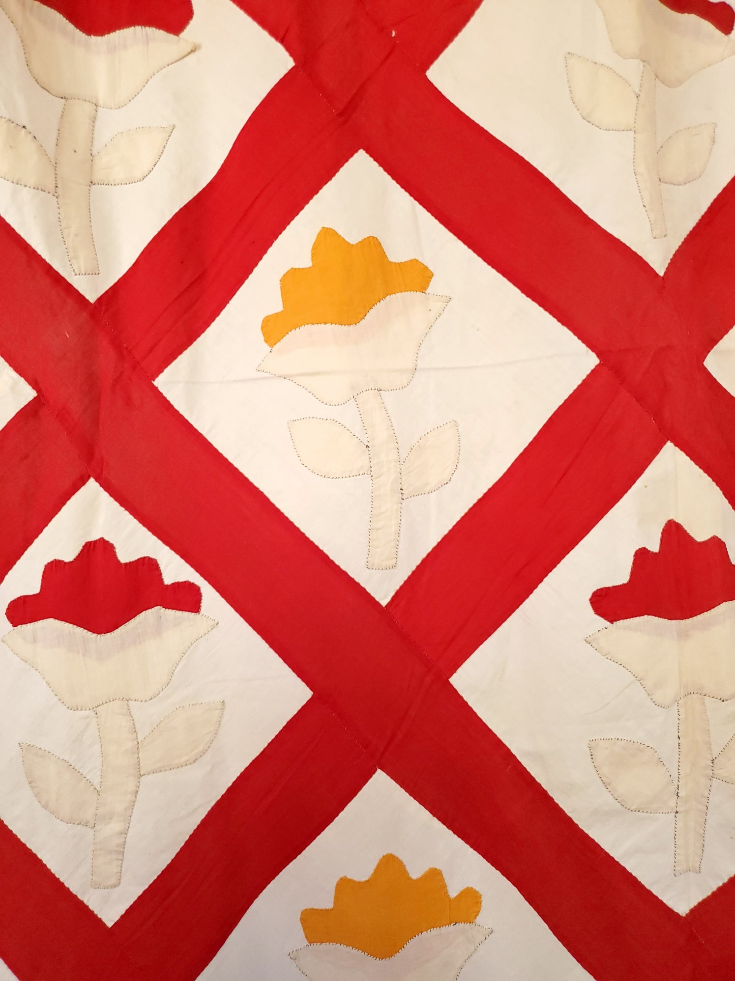 Tulip & Vine Applique Quilt Top