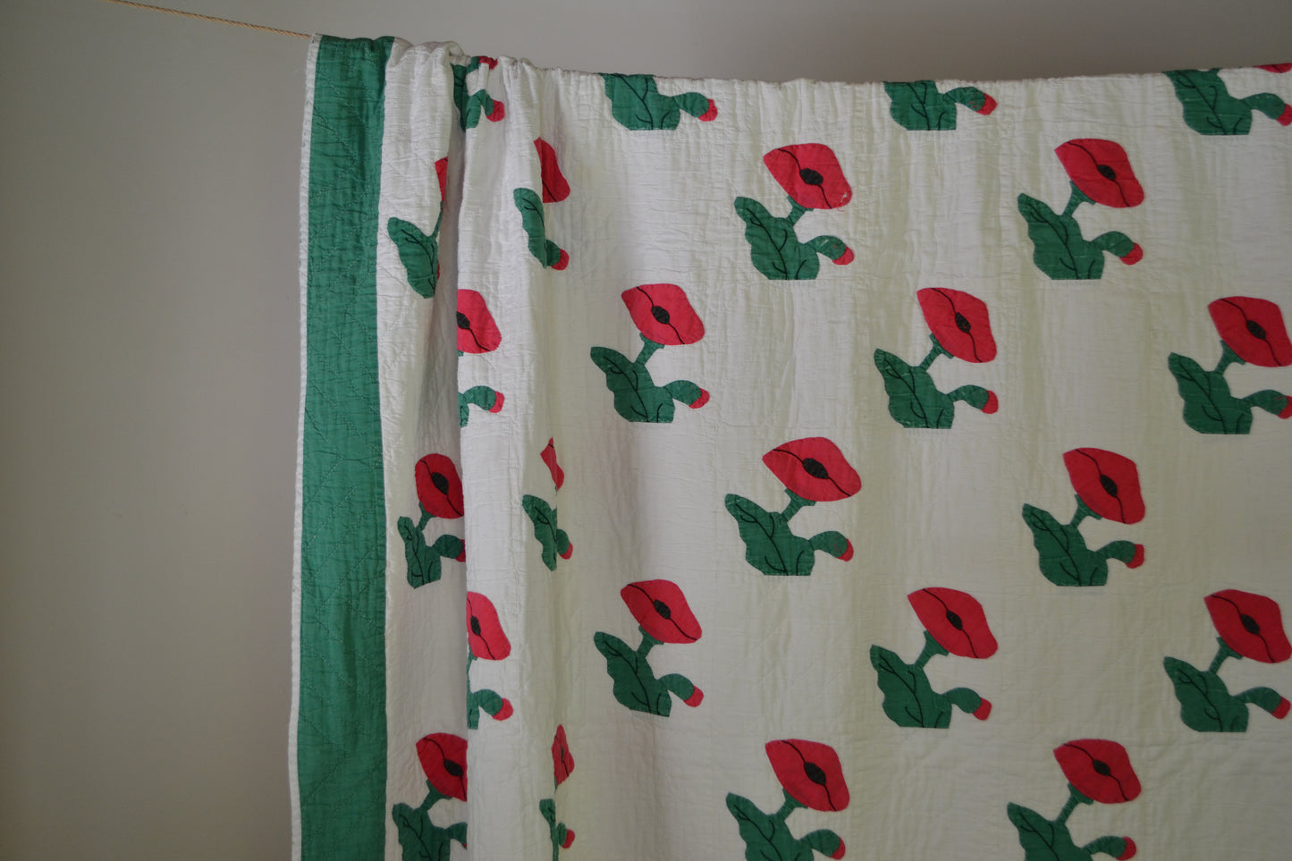 Vintage Poppy Applique Quilt ca 1940