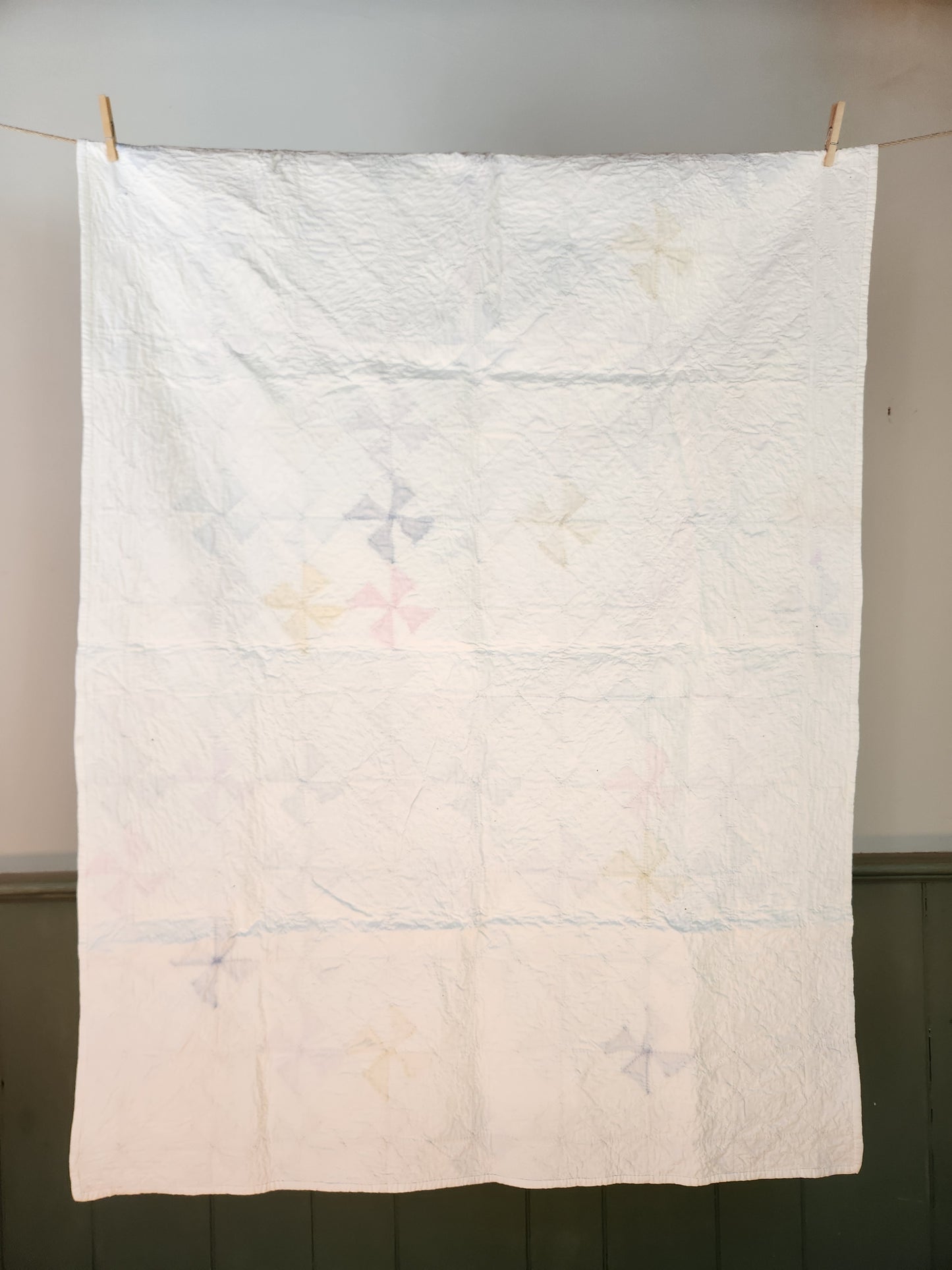 Vintage Pinwheel Crib Quilt
