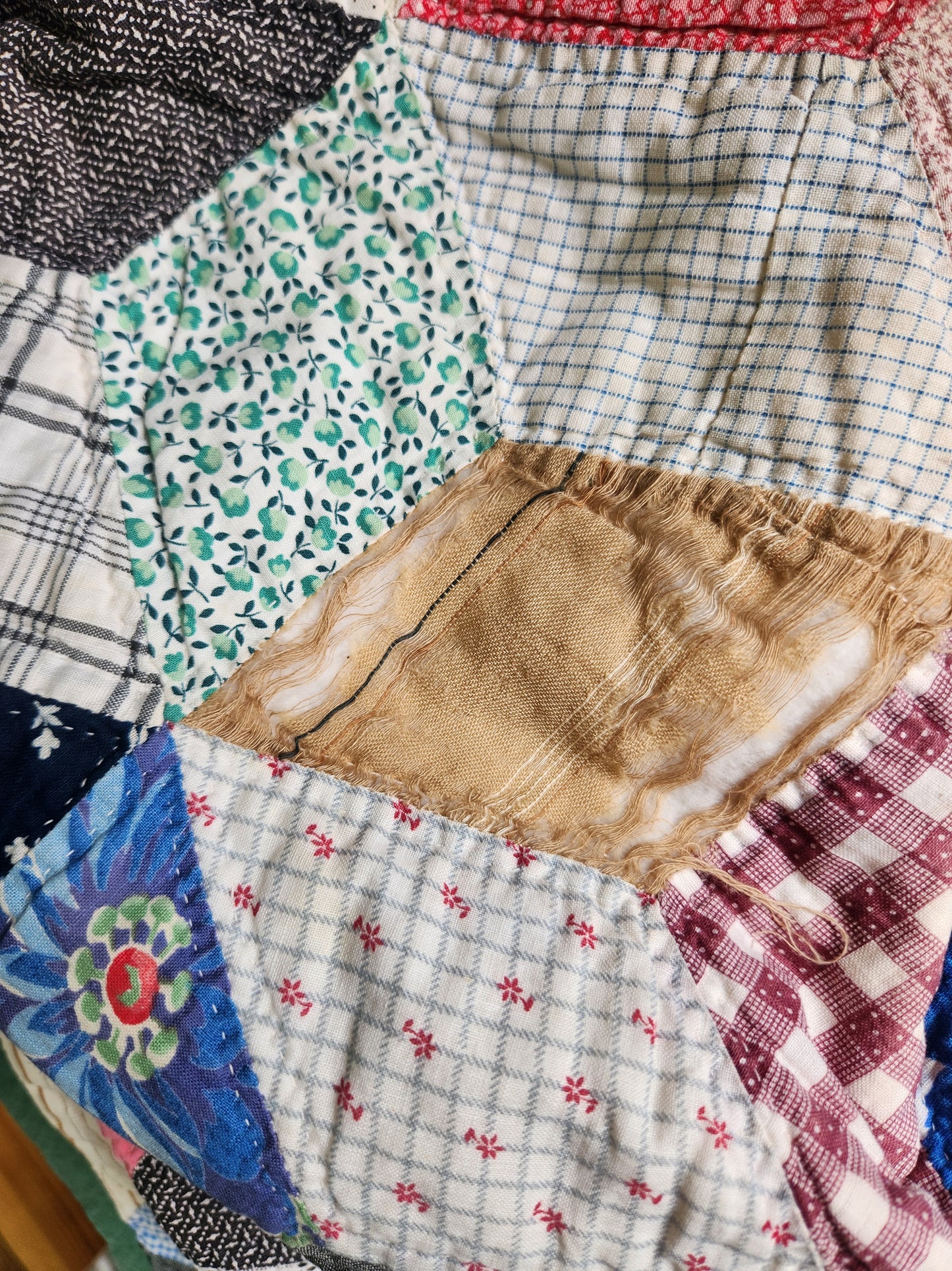 Vintage Tumbling Block Quilt
