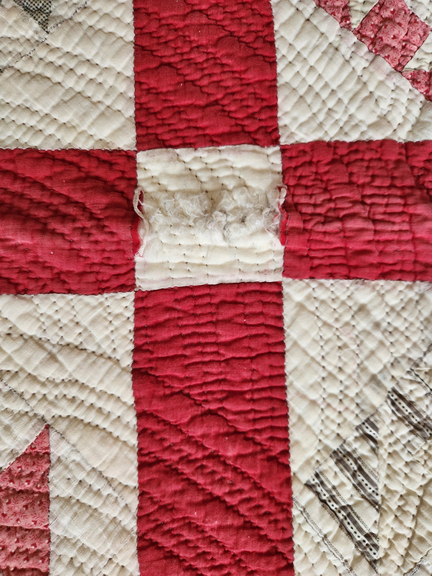 Antique Hole in the Barn Door Patchwork Quilt c1900