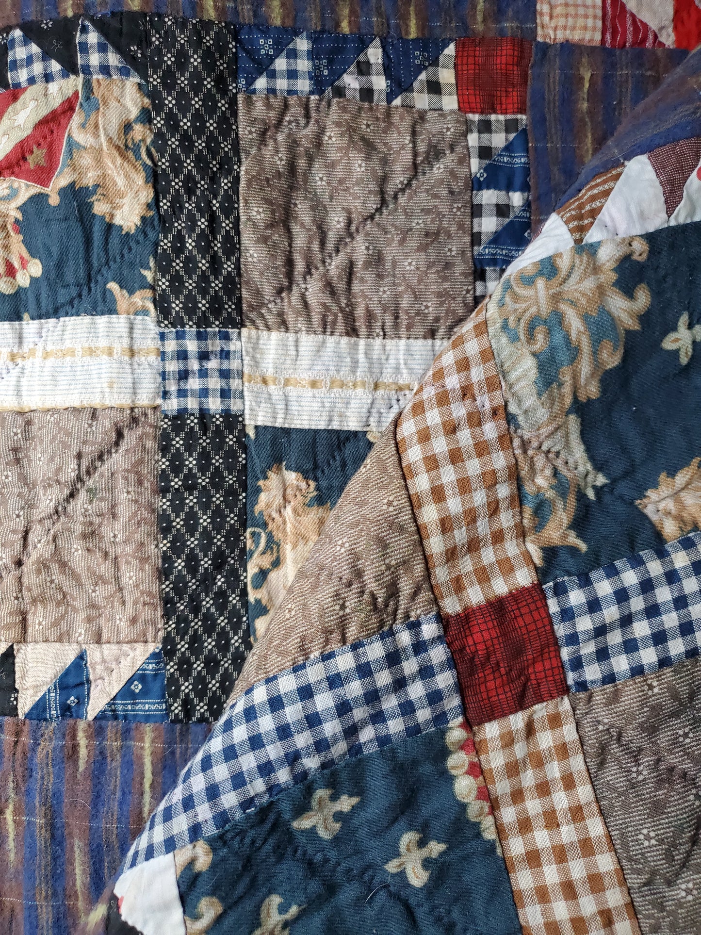 Antique Lion Coat of Arms, Heraldic Crest Block Flannel Quilt, ca 1900