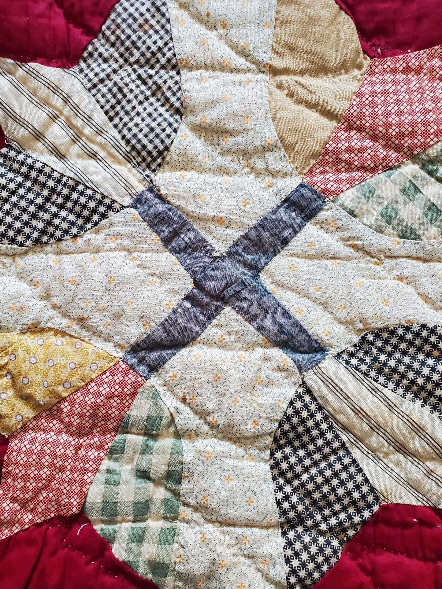 Vintage Patchwork Tulip Quilt ca1940
