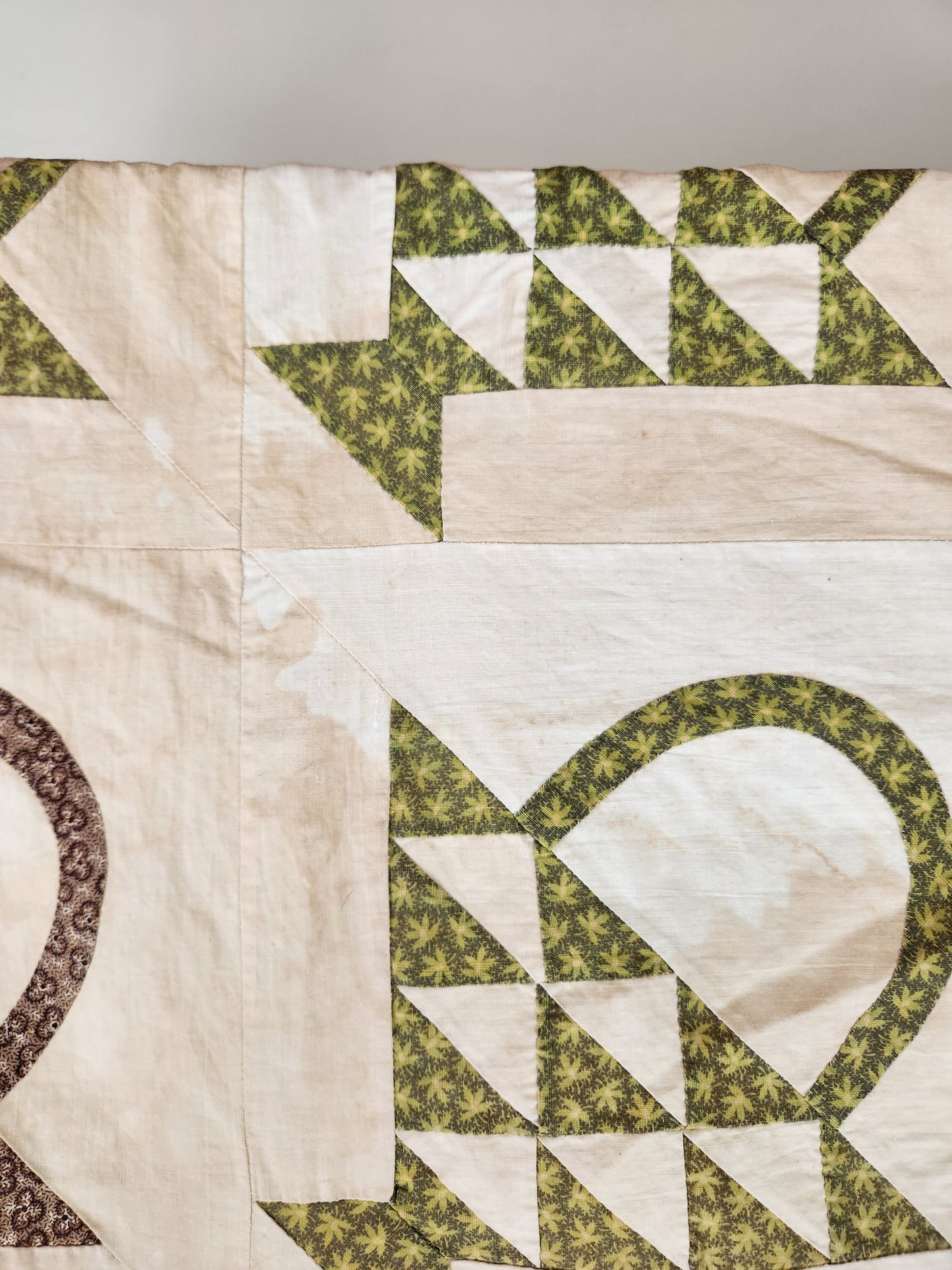Antique Basket Quilt Top