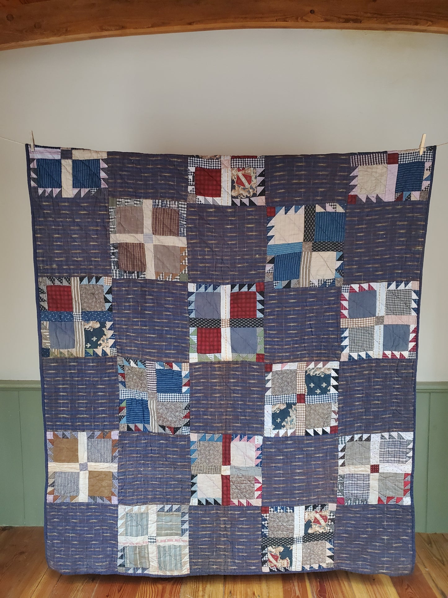 Antique Lion Coat of Arms, Heraldic Crest Block Flannel Quilt, ca 1900