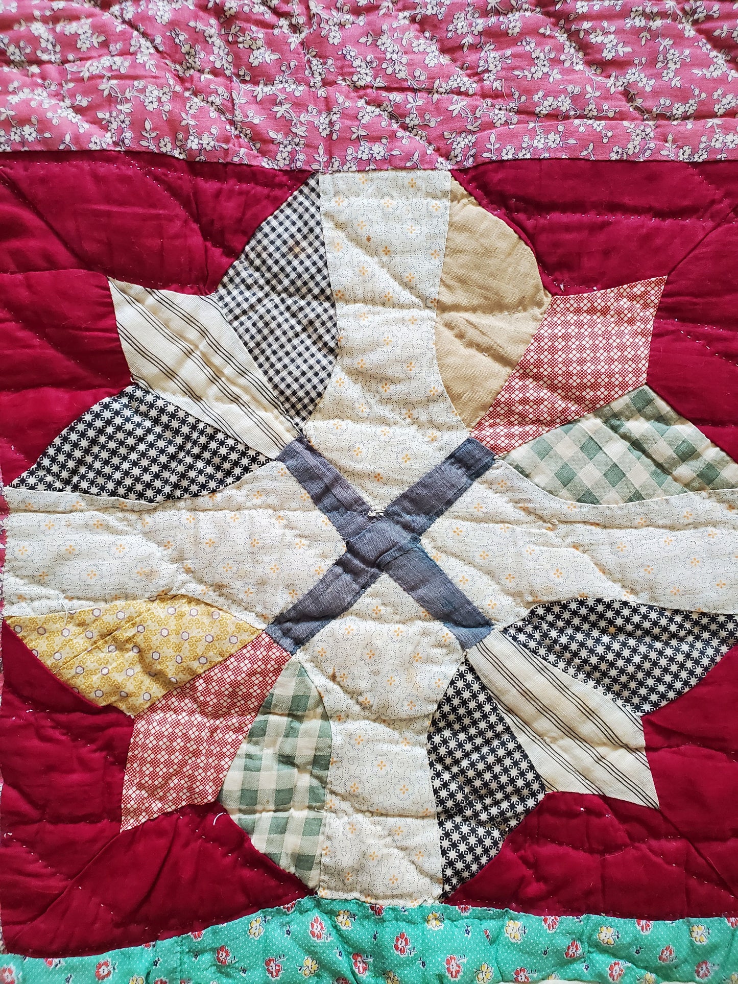 Vintage Patchwork Tulip Quilt ca1940