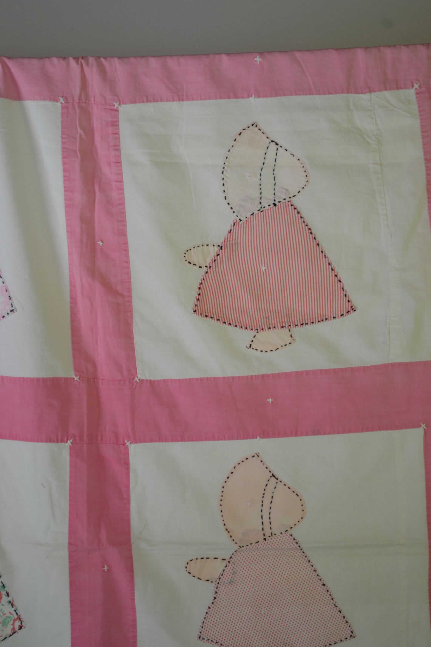 Pink Hand Tacked Sun Bonnet Sue Coverlet ca 1940