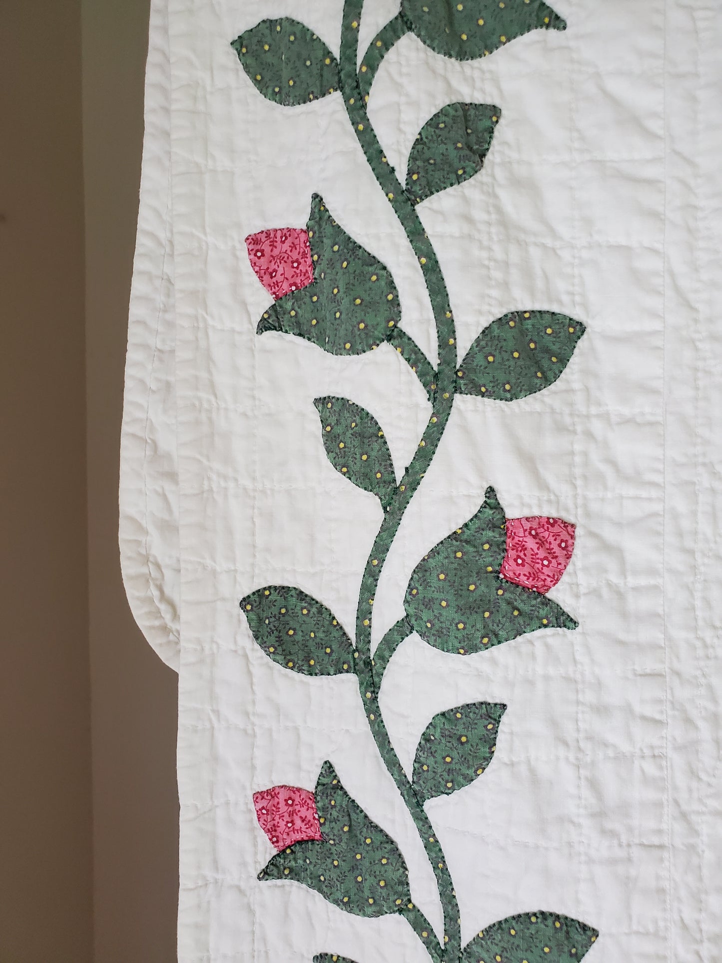 Stunning Antique Applique Quilt