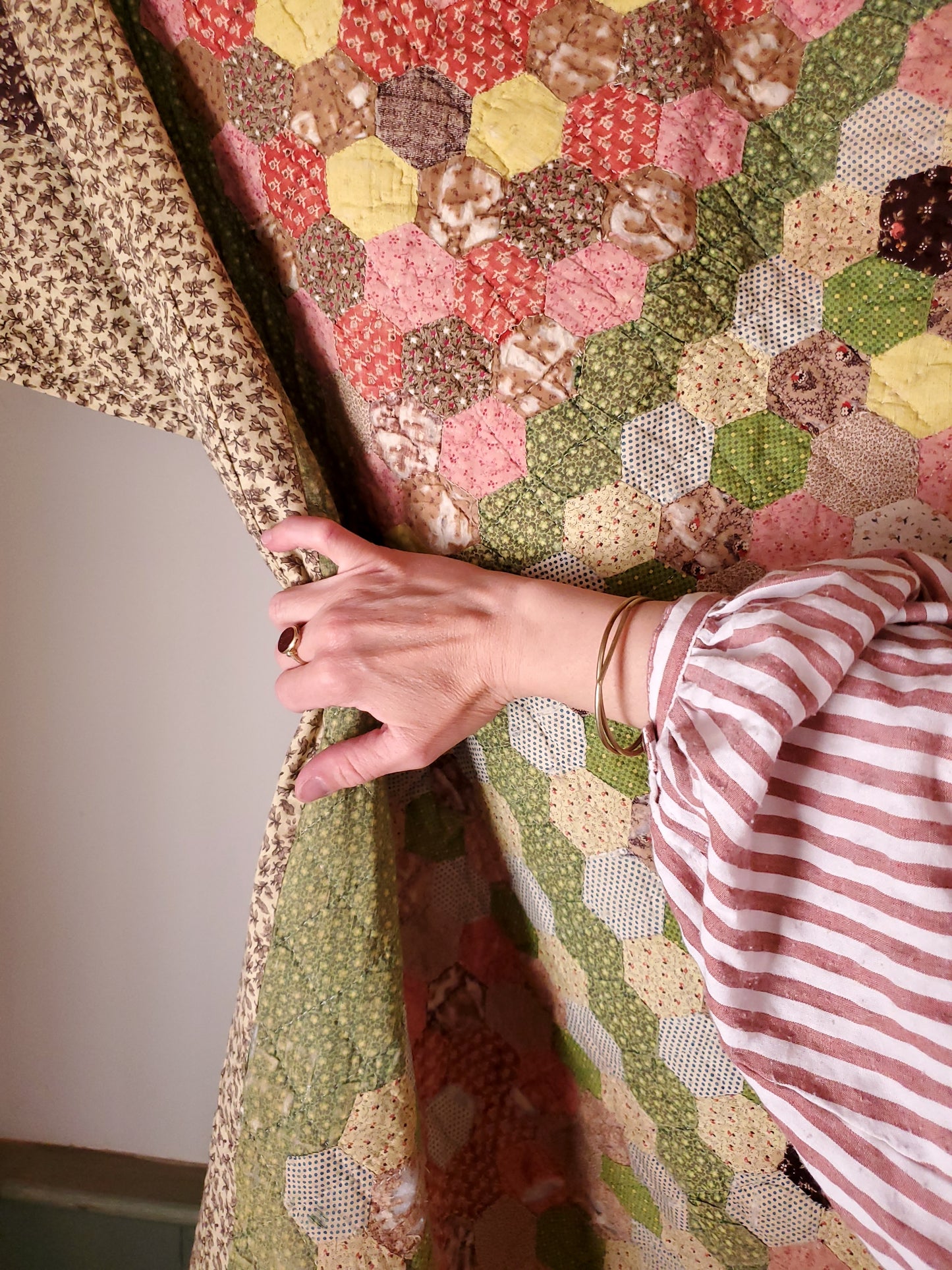 Hexagon Flower Quilt
