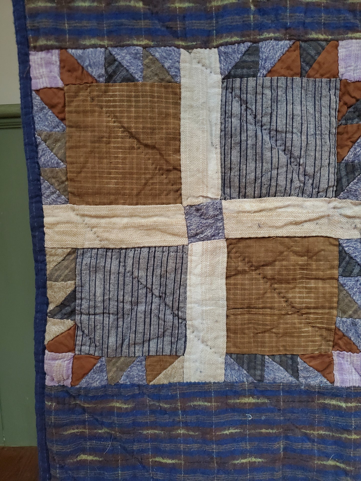 Antique Lion Coat of Arms, Heraldic Crest Block Flannel Quilt, ca 1900