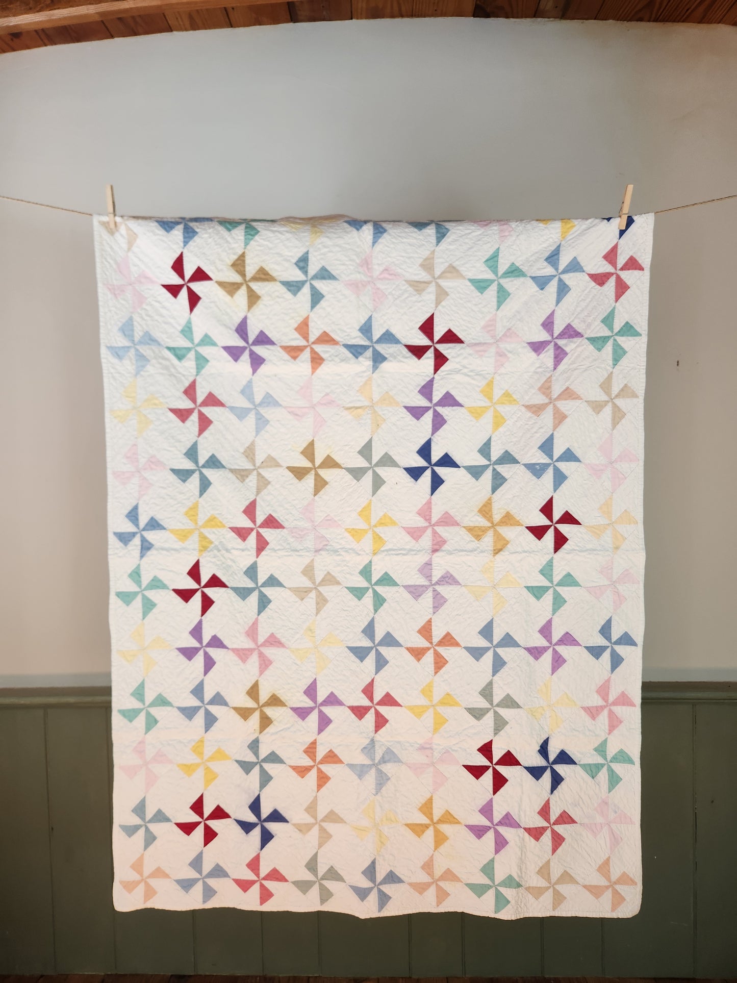 Vintage Pinwheel Crib Quilt