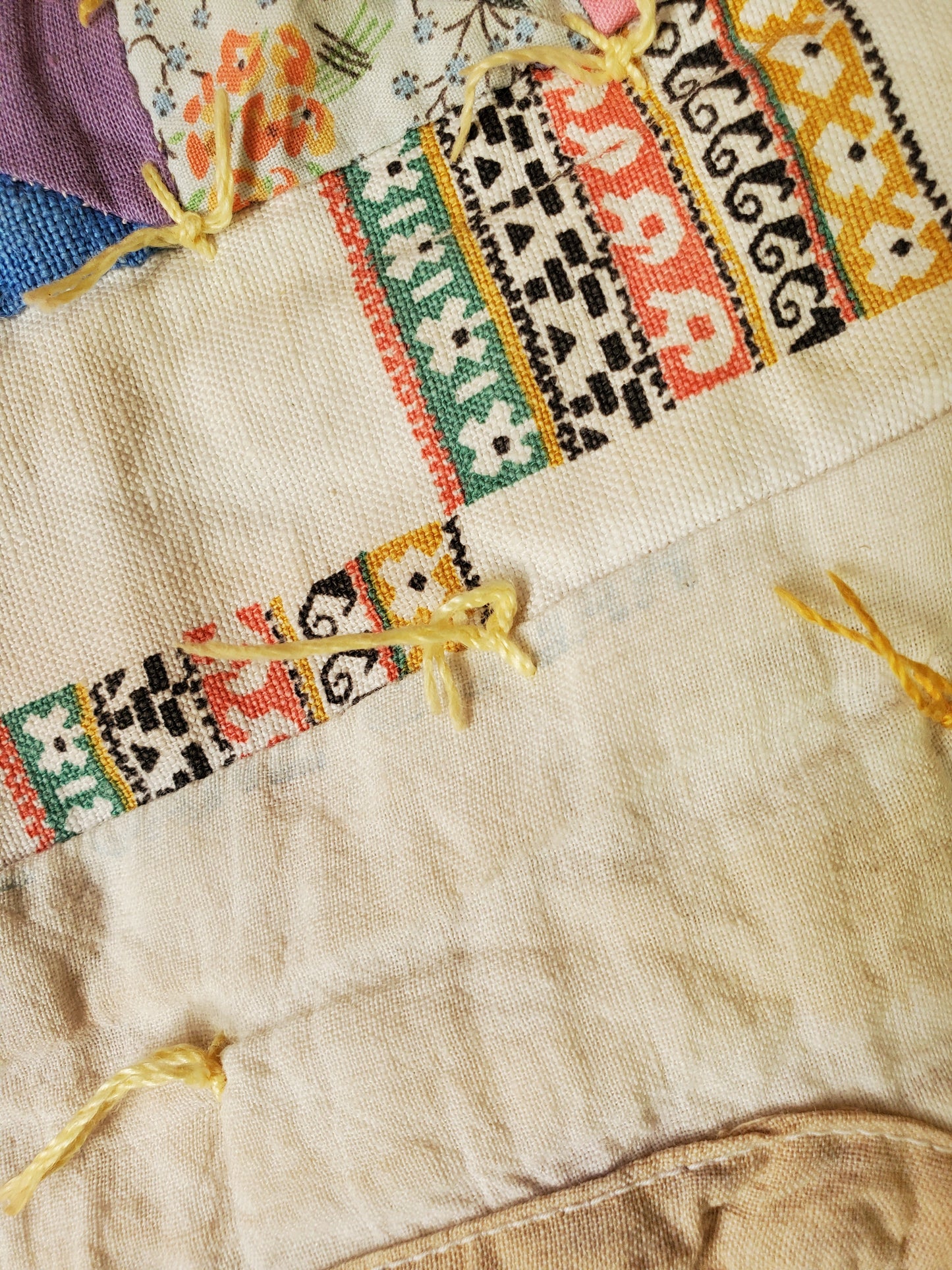 Hand Tied Vintage Basket Quilt