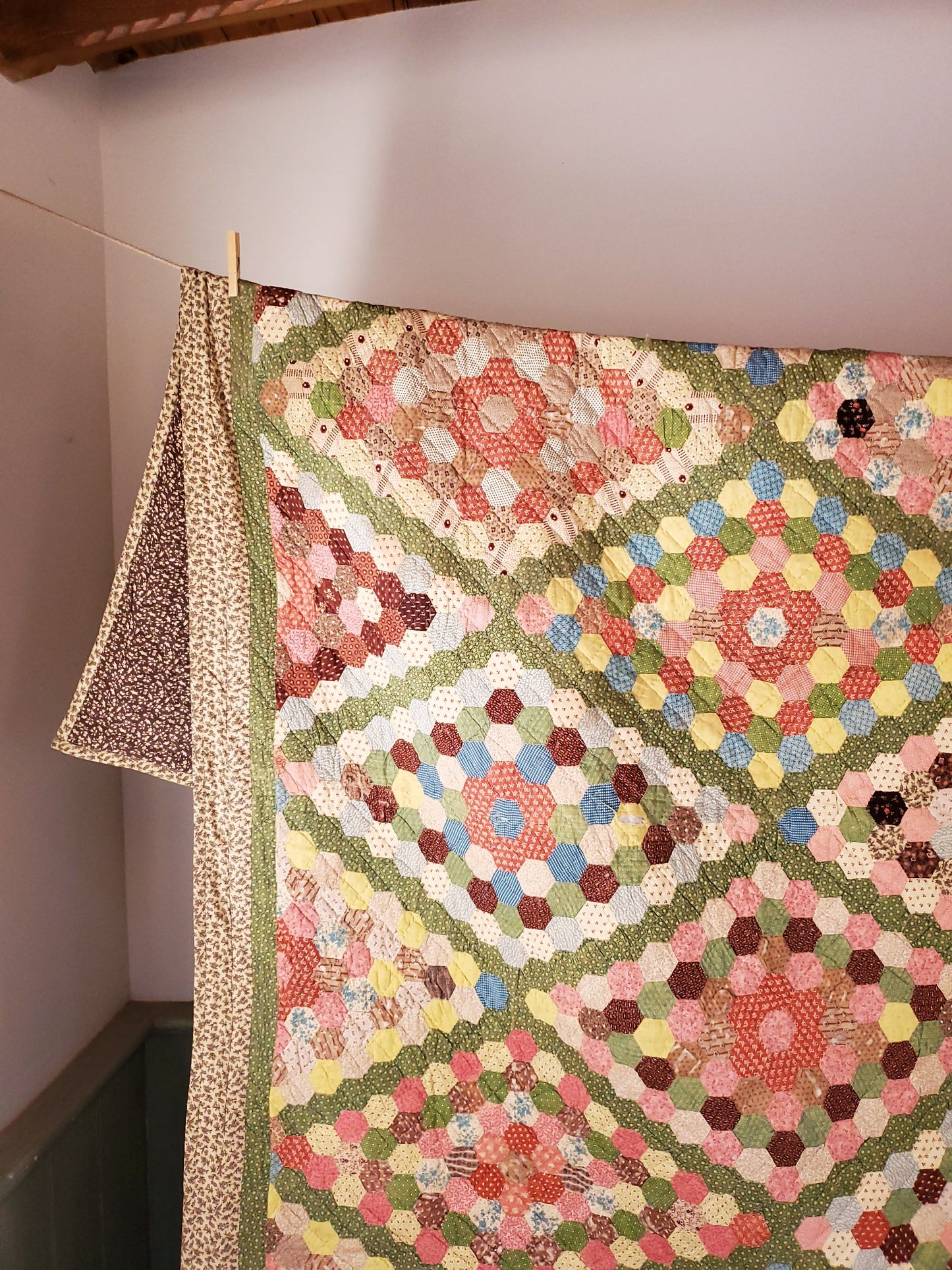 Hexagon Flower Quilt