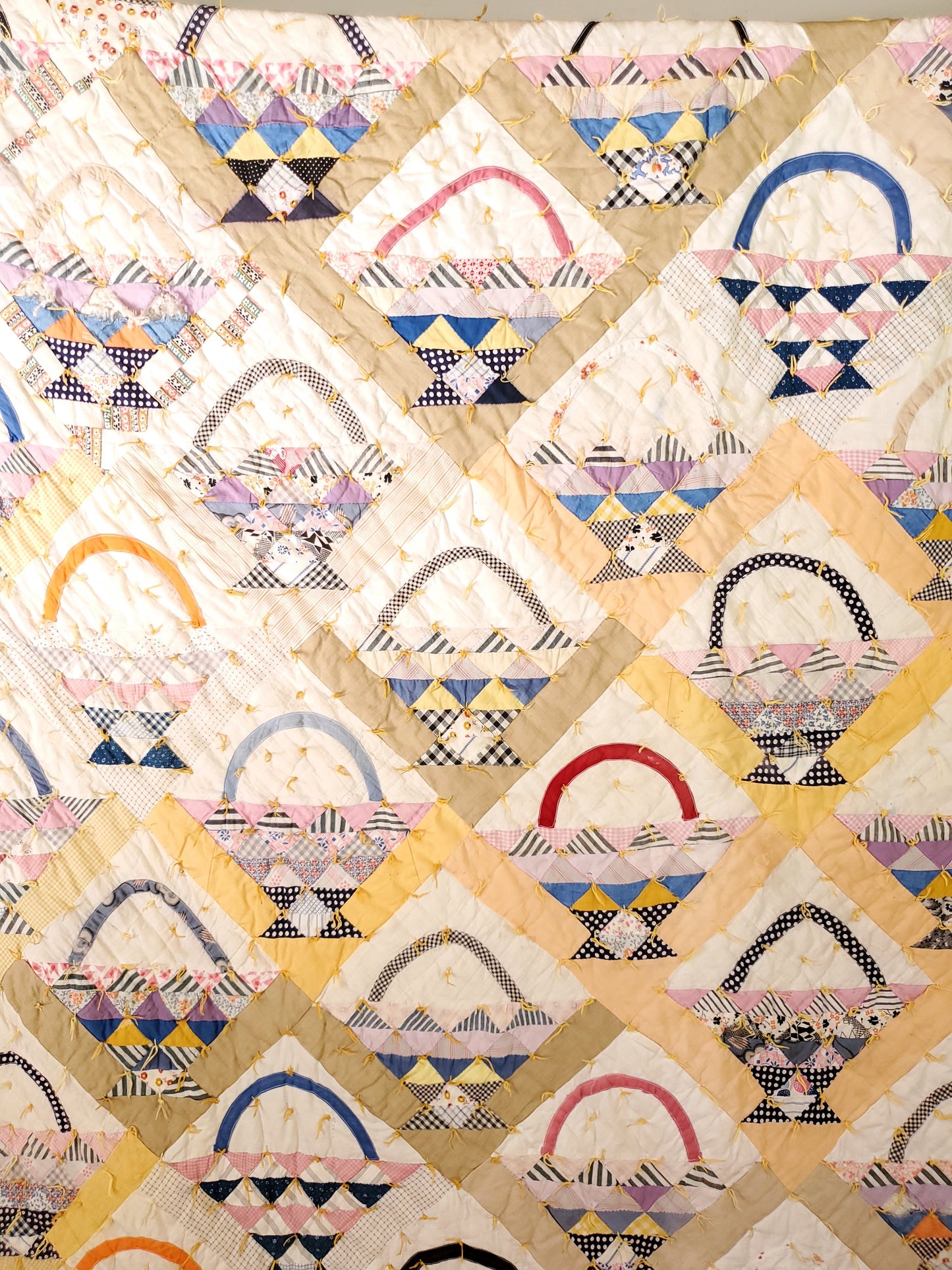 Hand Tied Vintage Basket Quilt