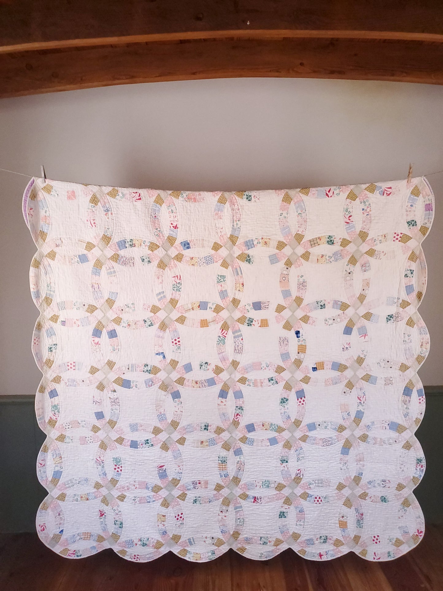 Vintage Double Wedding Rings Quilt, ca 1930