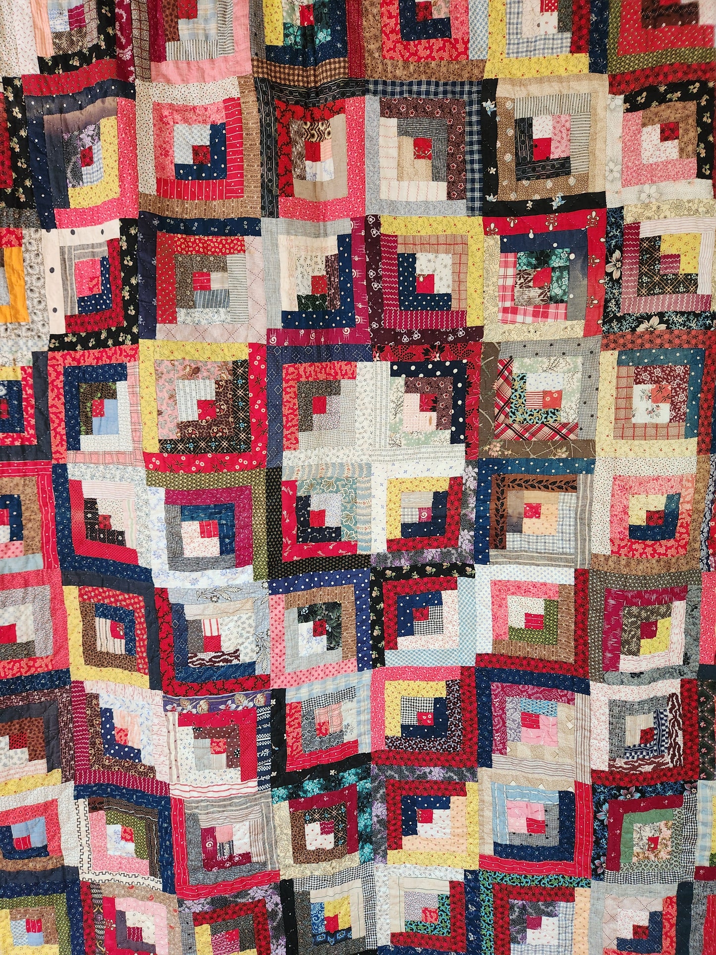 Hand Stitched Log Cabin Quilt c1930