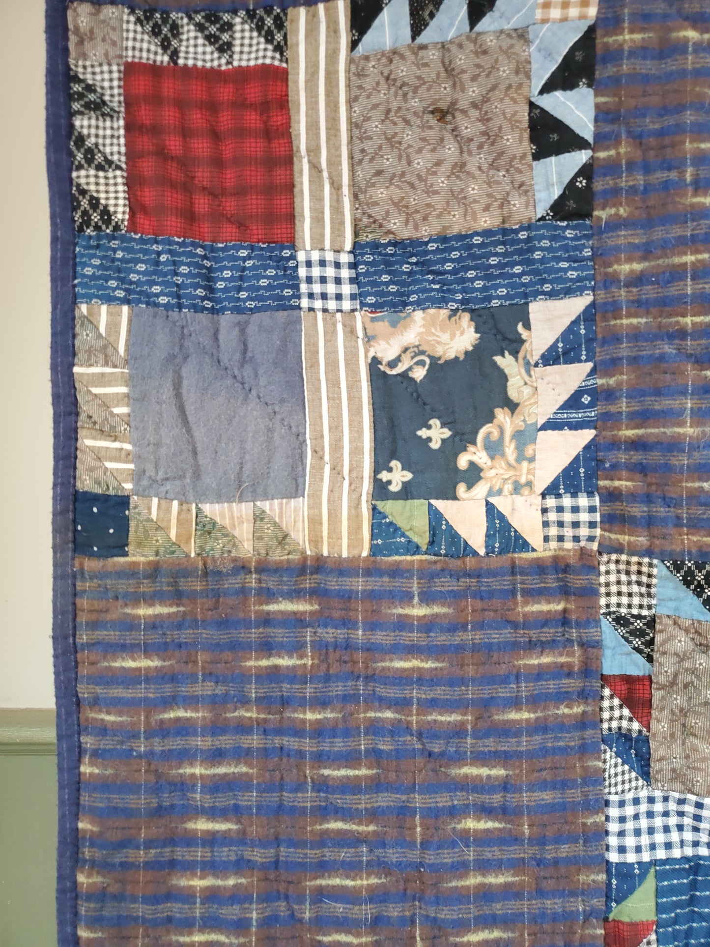 Antique Lion Coat of Arms, Heraldic Crest Block Flannel Quilt, ca 1900