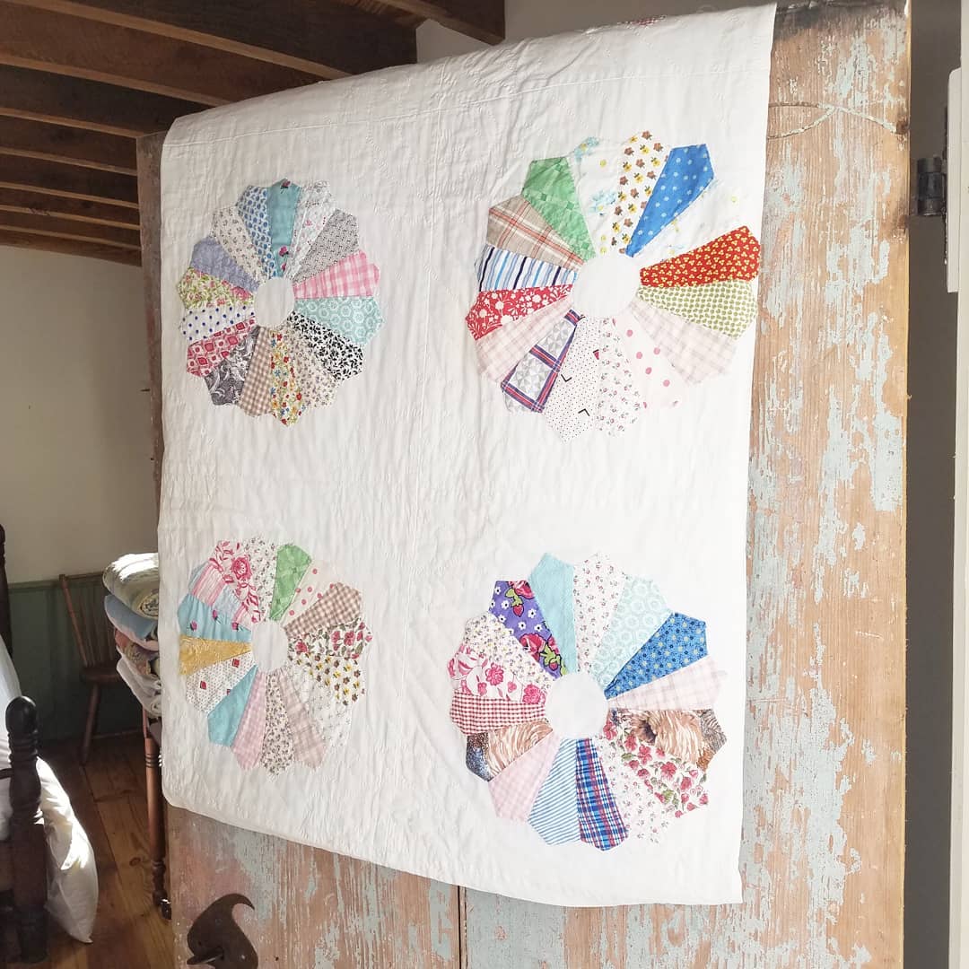 Dresden Plate Quilt 2