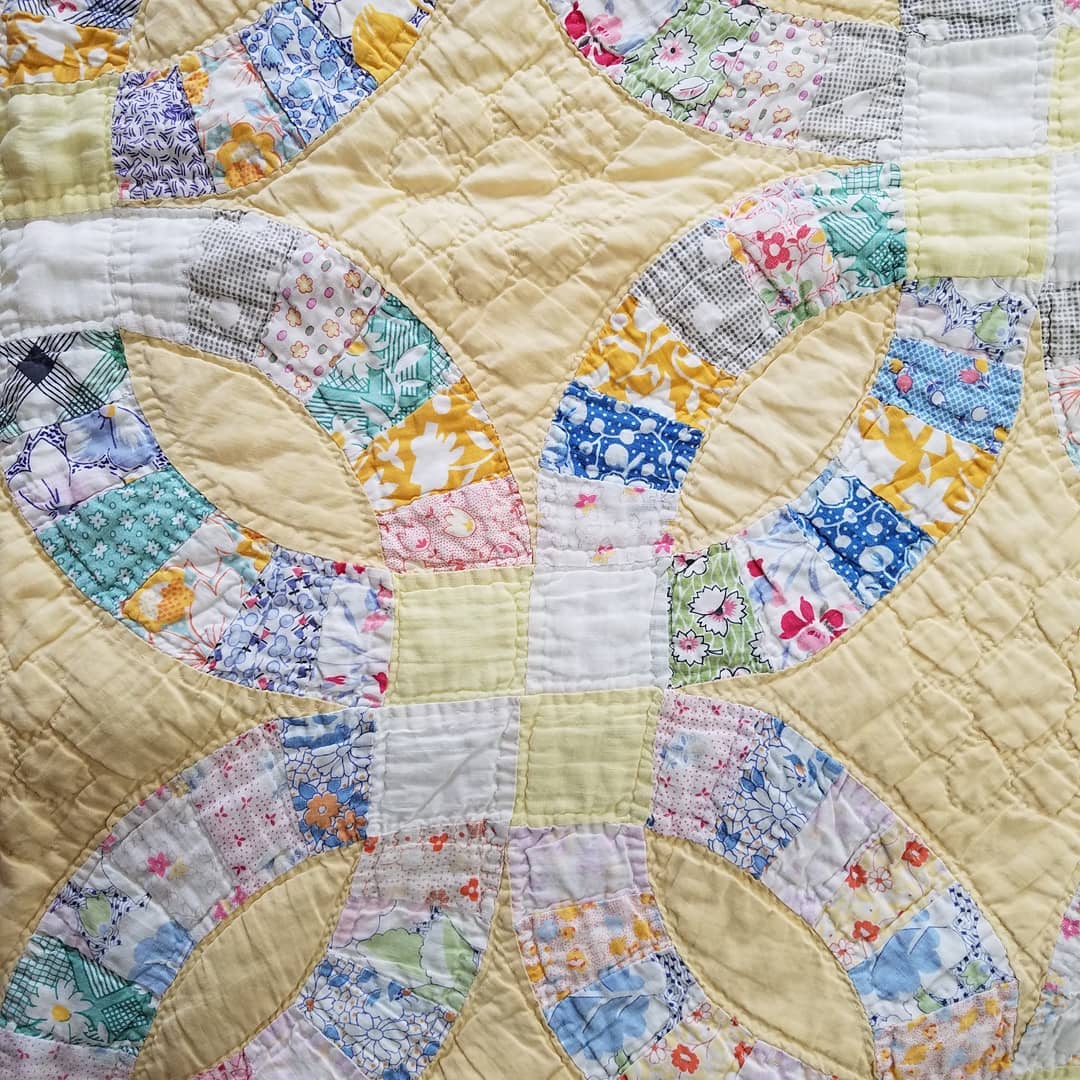 Double Wedding Ring Quilt'