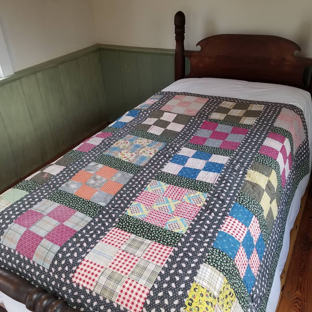 Pink Leaf 9 Patch Quilt
