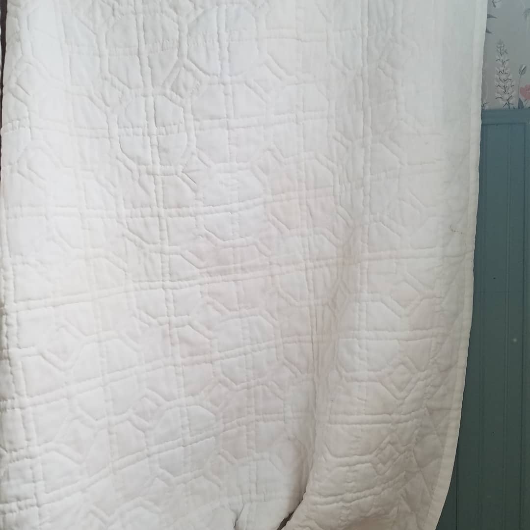 Snowball Quilt 2