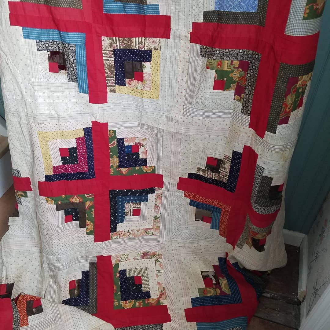 Log Cabin Quilt Top
