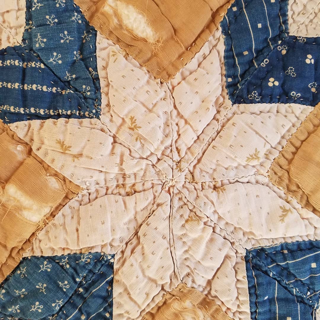 Lazy Daisy Star Quilt