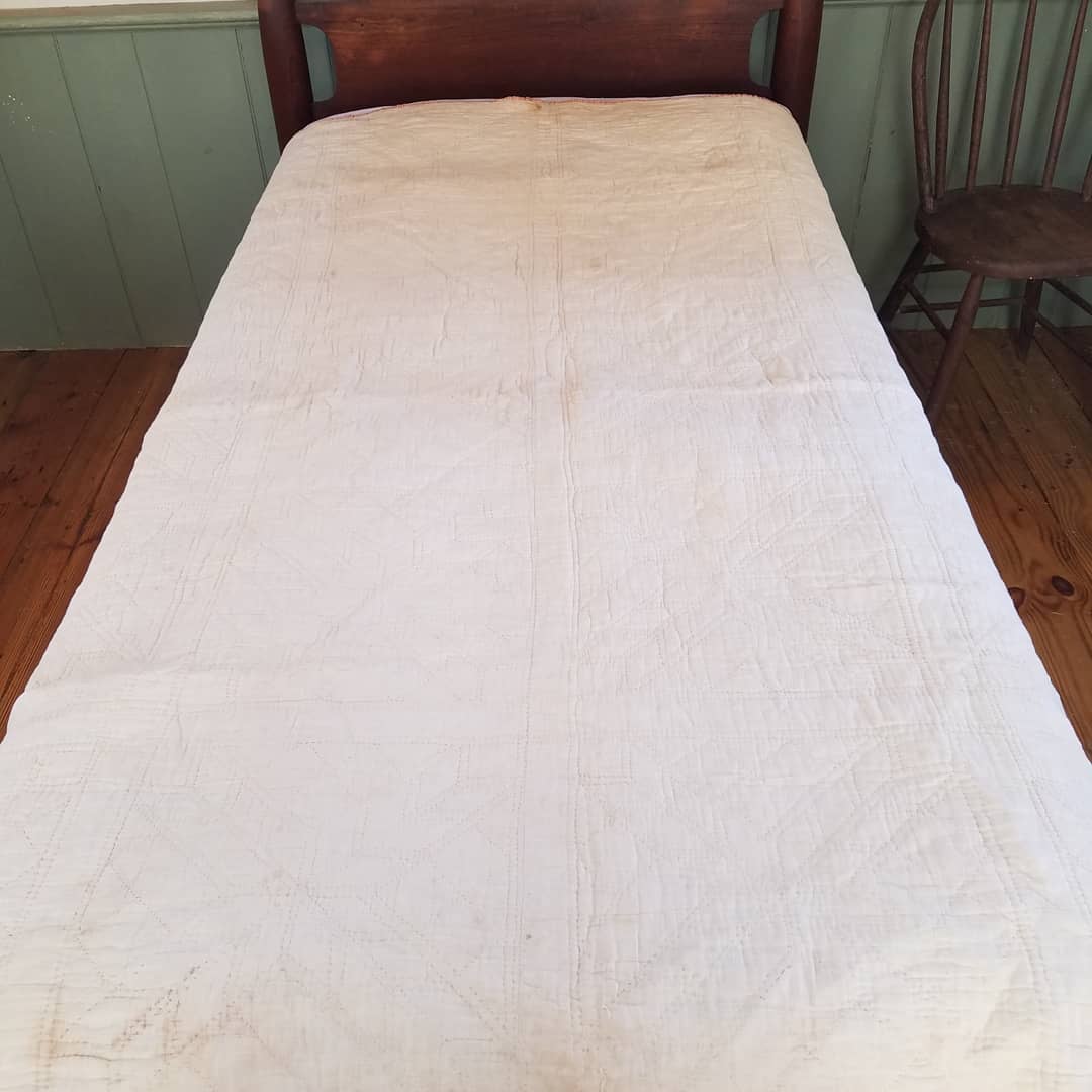 Lazy Daisy Star Quilt