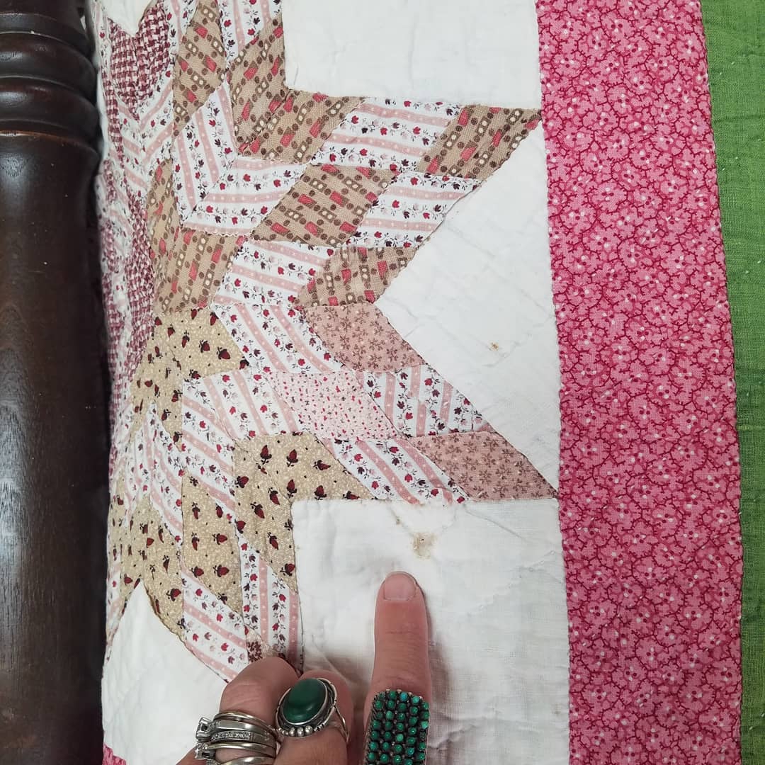 Pink and Green Calico Prairie Star Quilt