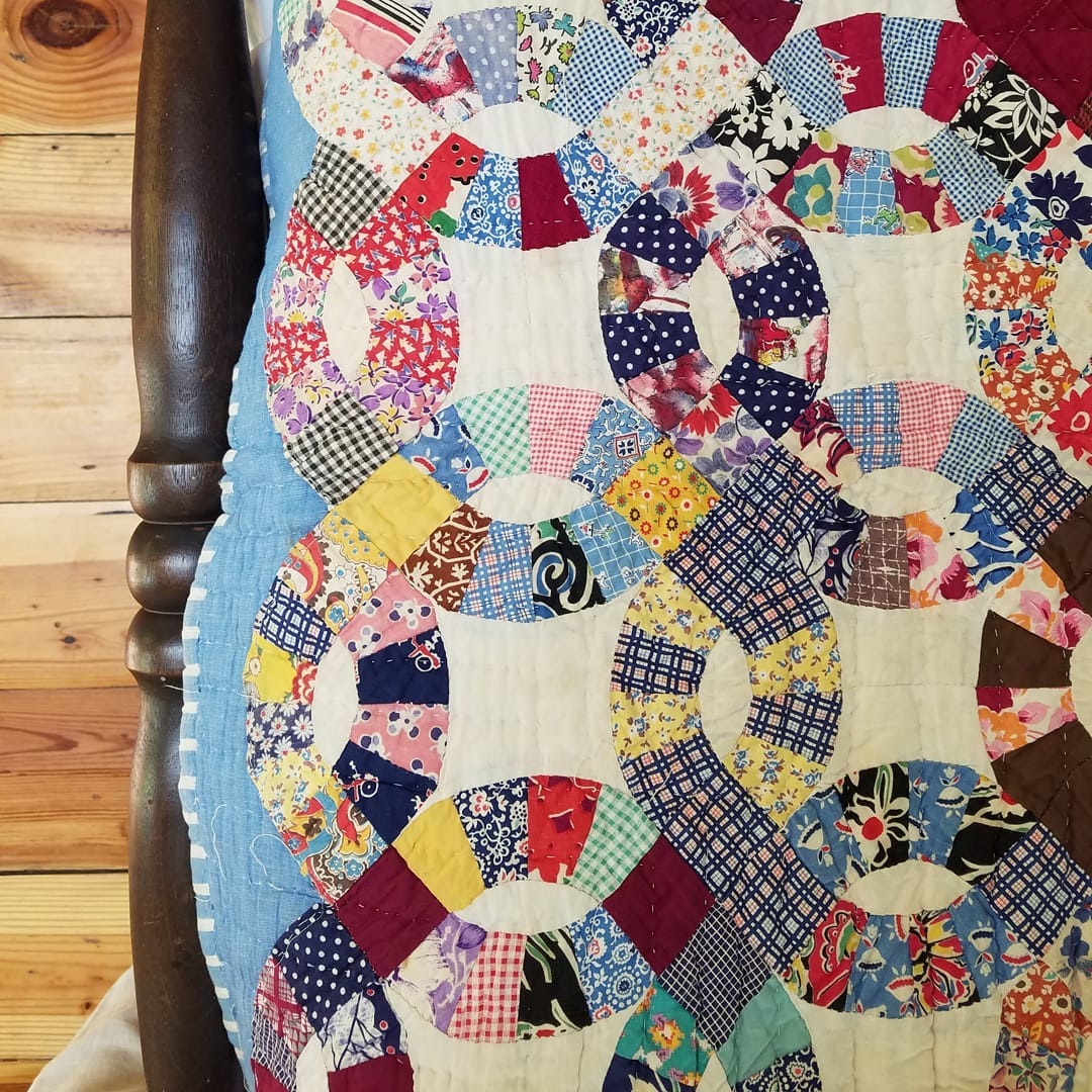 Double Wedding Ring Quilt 3