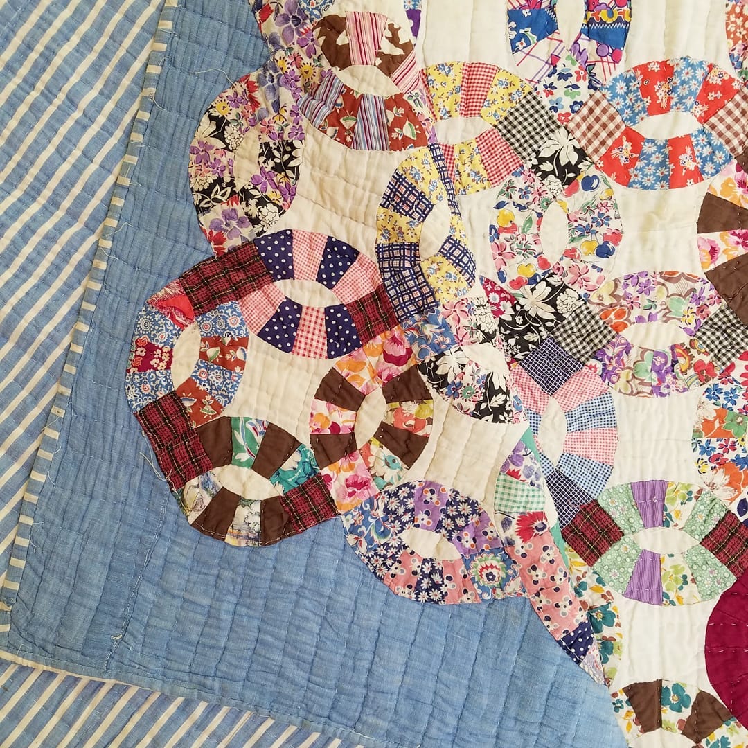 Double Wedding Ring Quilt 3