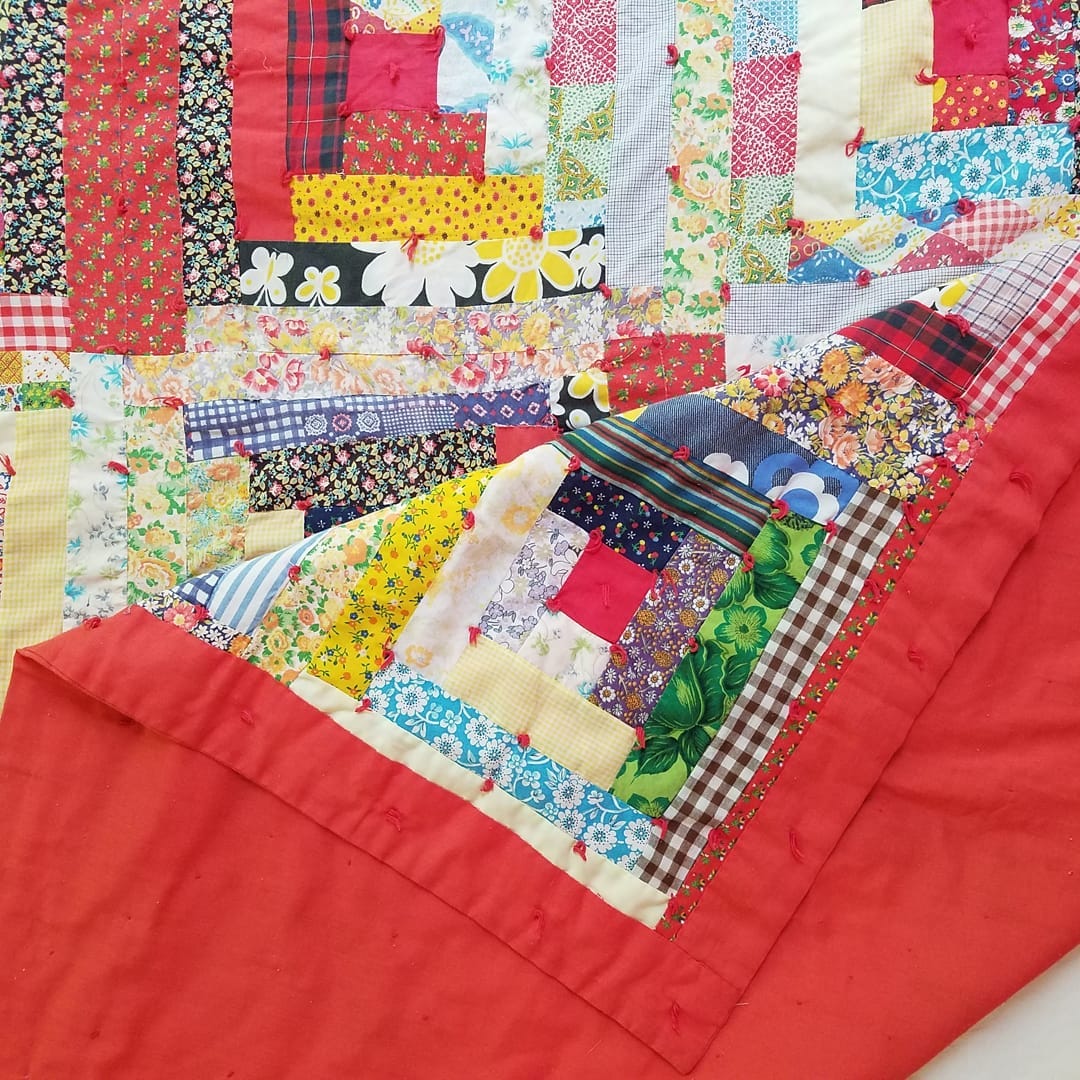 Retro Log Cabin Quilt