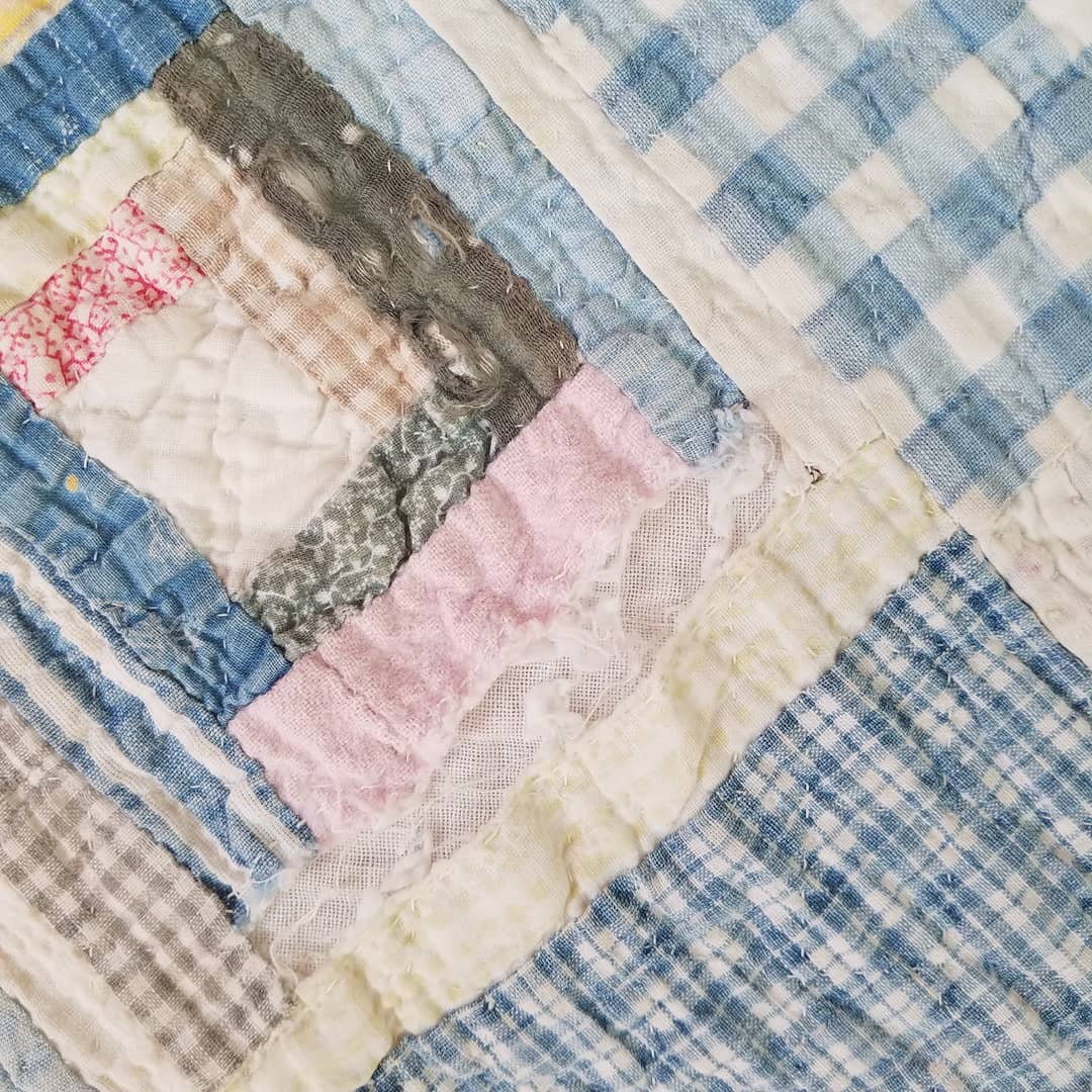 Late 18 Early 1900's Log Cabin Quilt