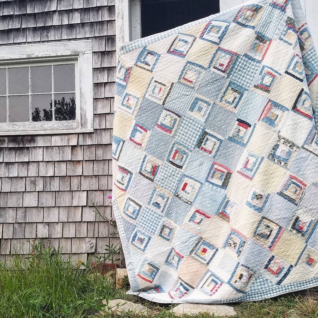 Late 18 Early 1900's Log Cabin Quilt