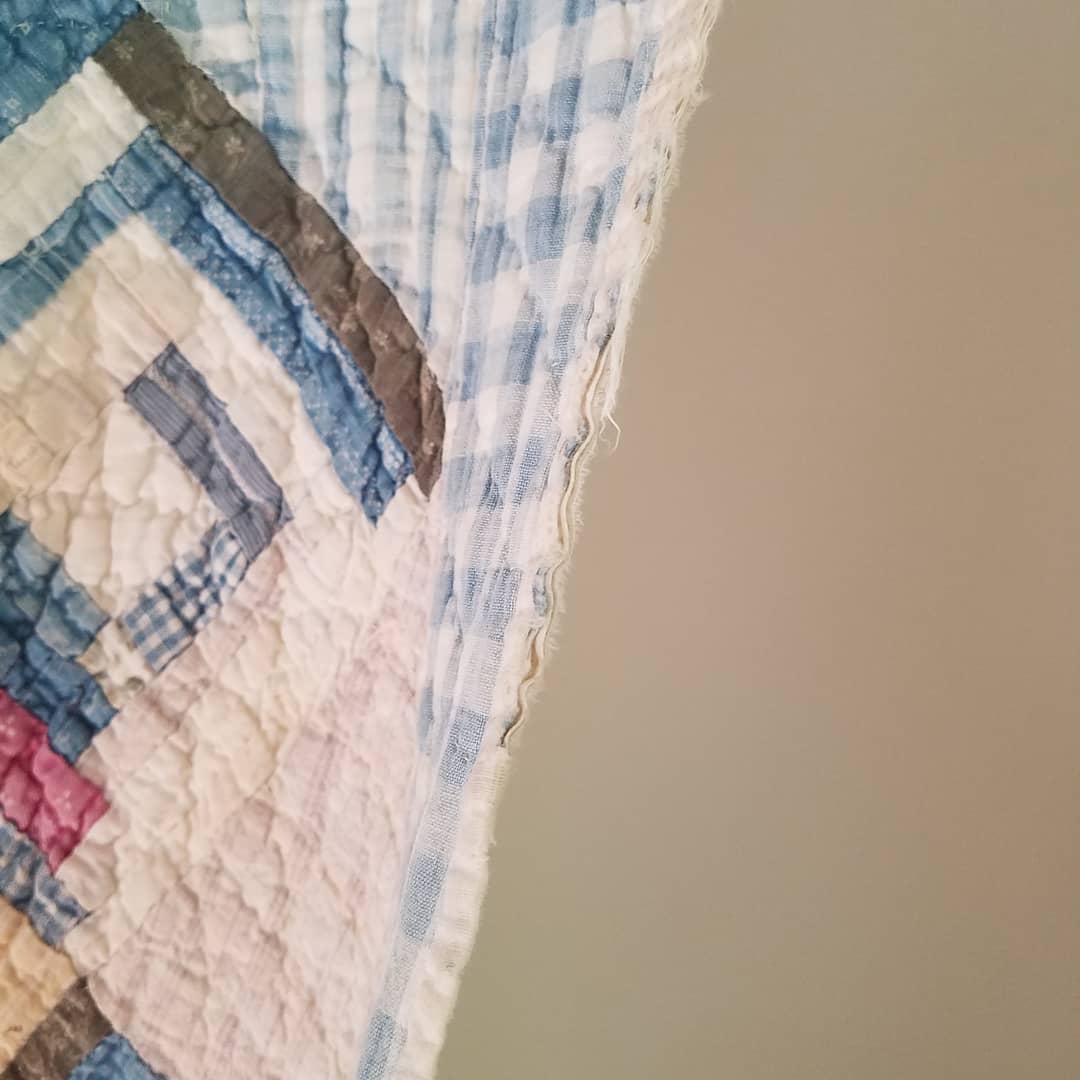 Late 18 Early 1900's Log Cabin Quilt