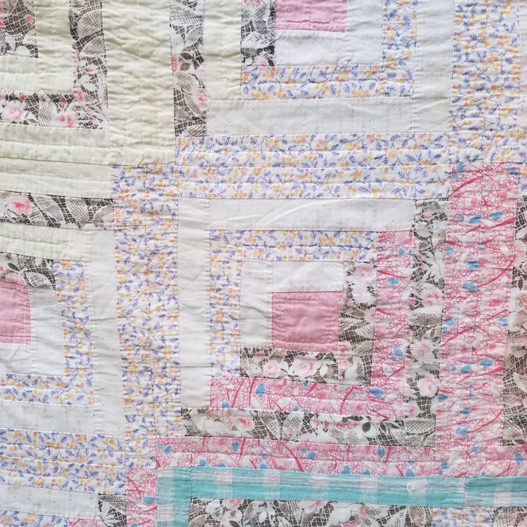 Log Cabin Lap Quilt