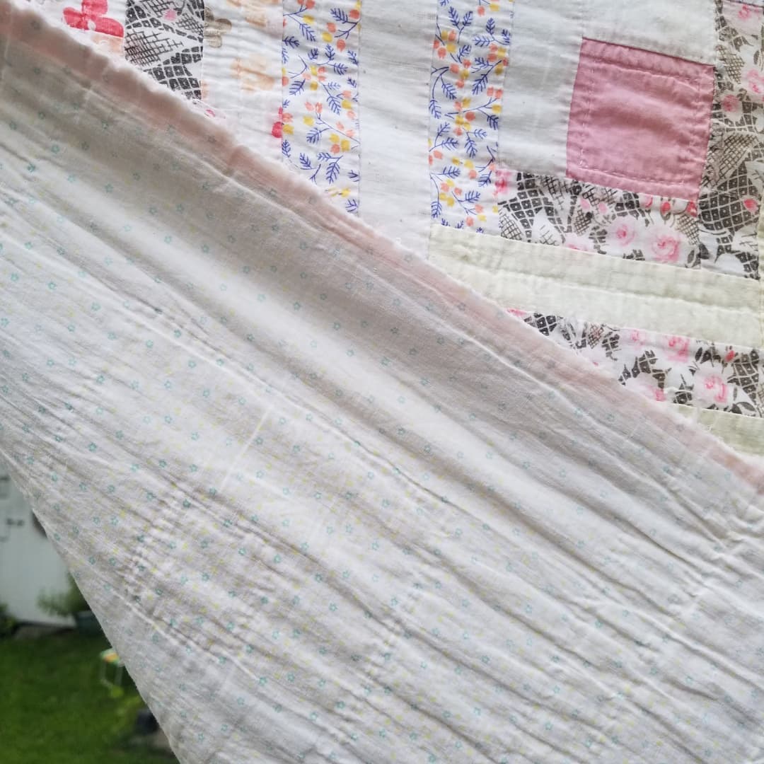Log Cabin Lap Quilt