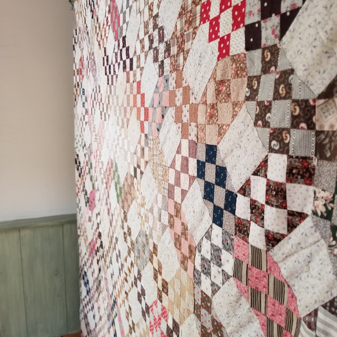 Jacob's Ladder Hand Tied Quilt