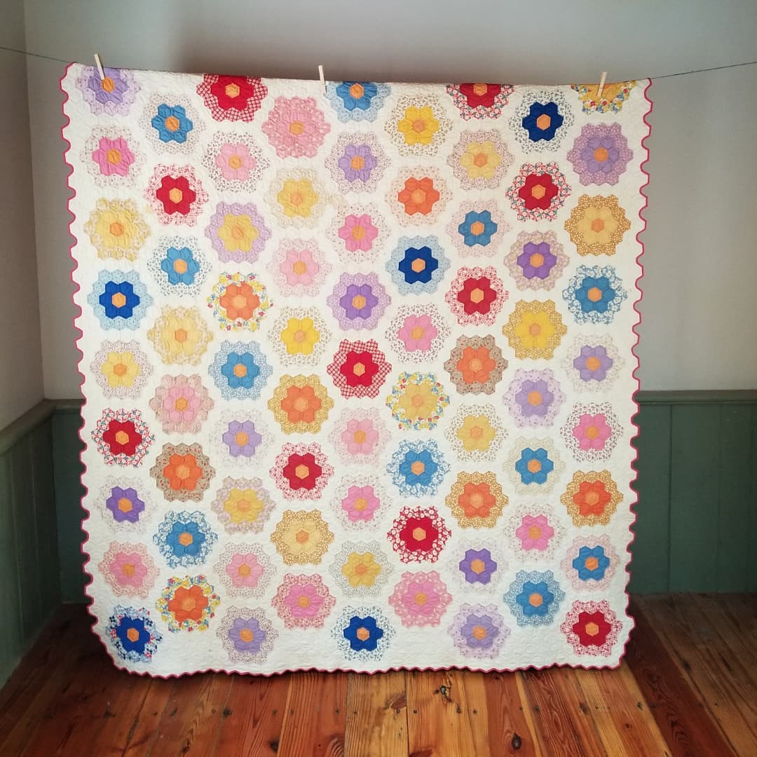 Grandmother's Garden, Friendship Flower Quilt
