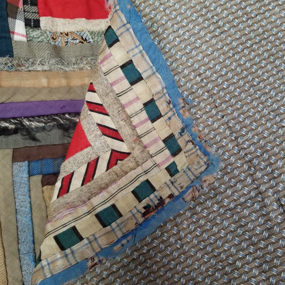 Large Log Cabin Quilt