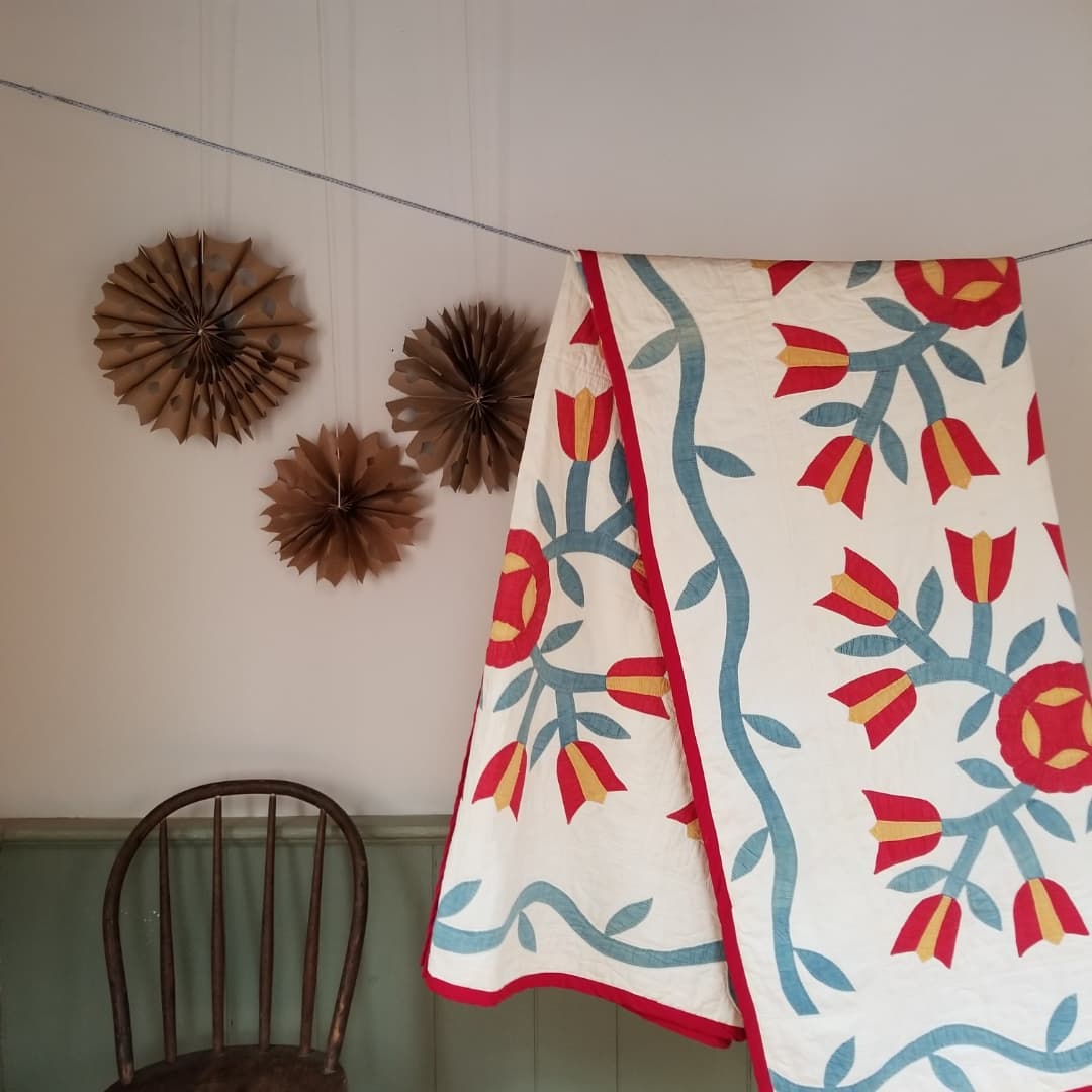 Tulip Applique Quilt, Pennsylvania Mennonite